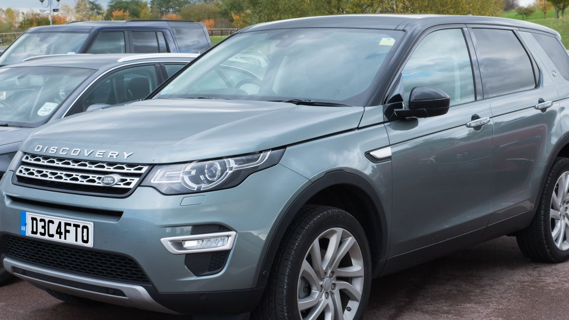 8. Land Rover Discovery