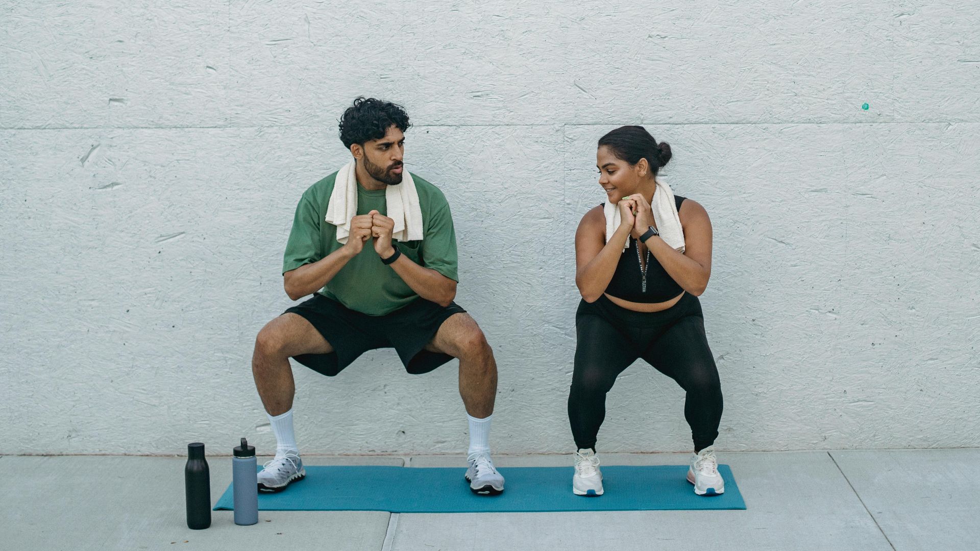 10 objectifs de remise en forme que les hommes poursuivent généralement et 10 que les femmes visent généralement