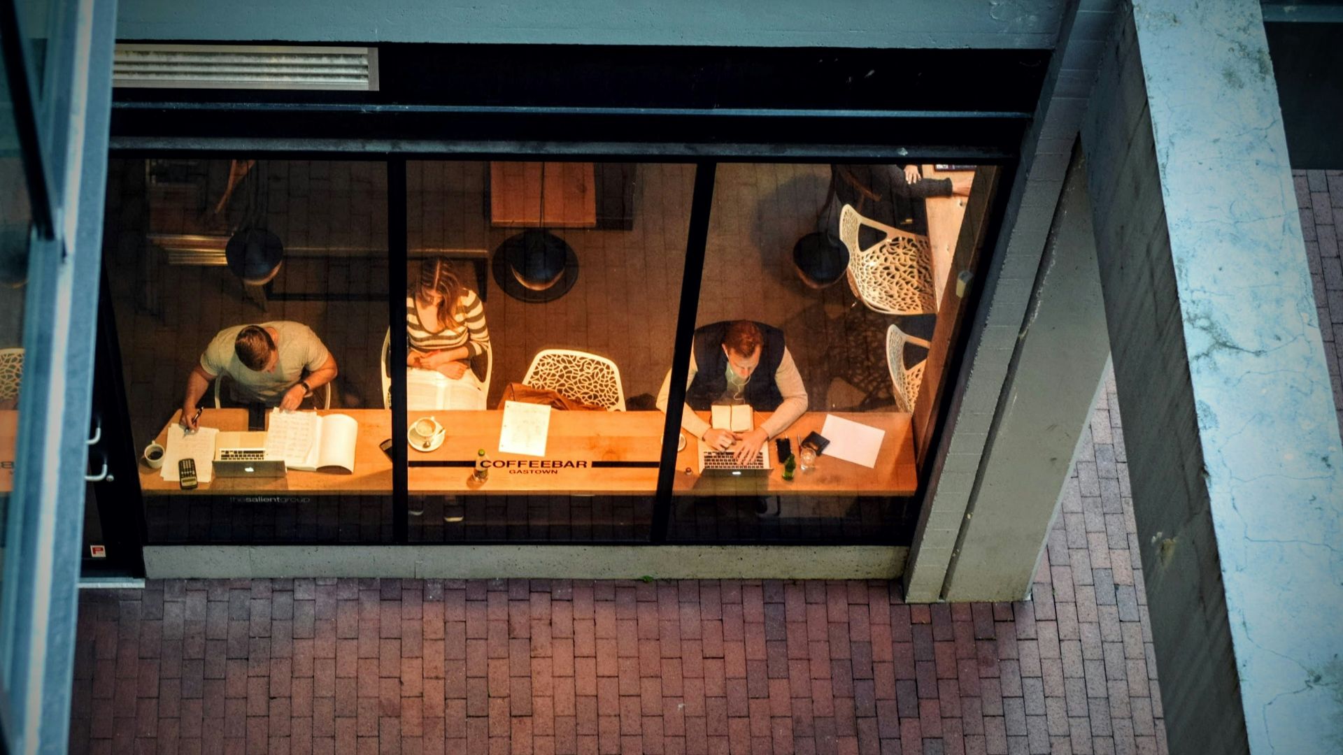18. Travailler après les heures de bureau