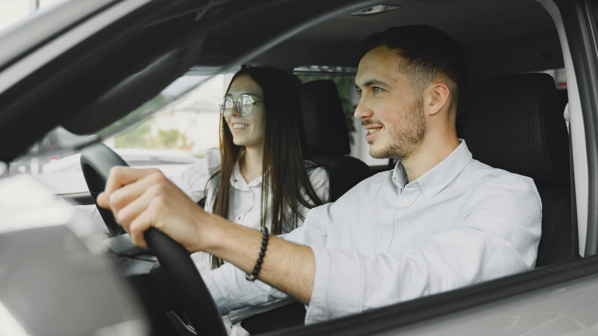 10 façons dont les voyages en voiture peuvent mettre à mal les relations et 10 façons dont ils peuvent renforcer les liens