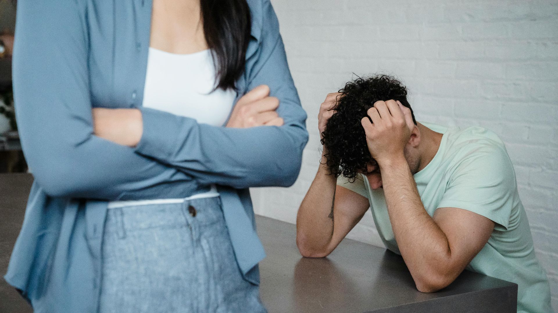 14. Il devient étrangement indisponible