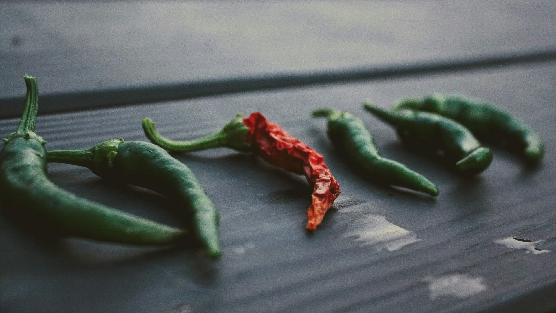8. Piments Serrano