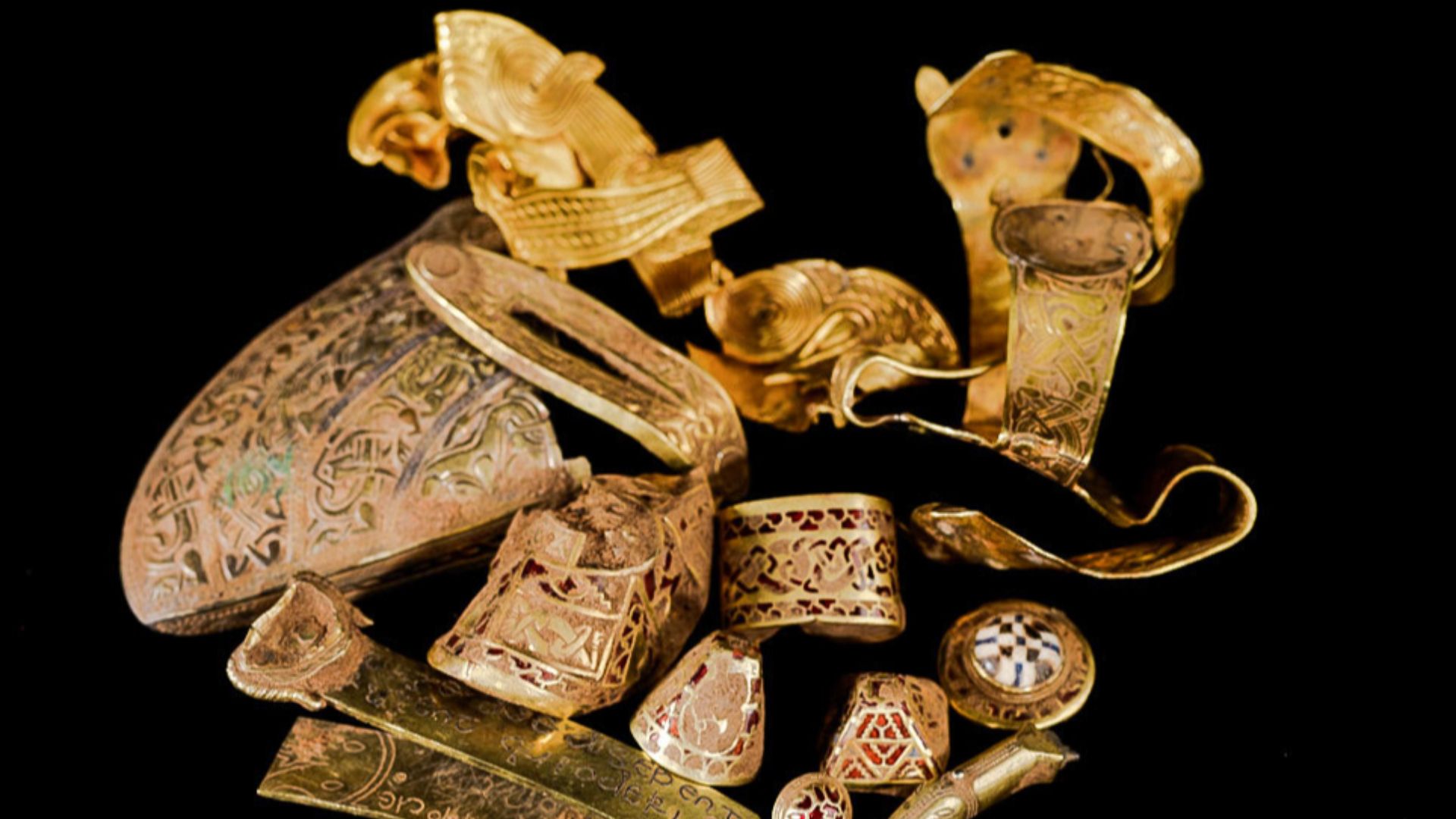 14. Le trésor du Staffordshire découvert dans un champ