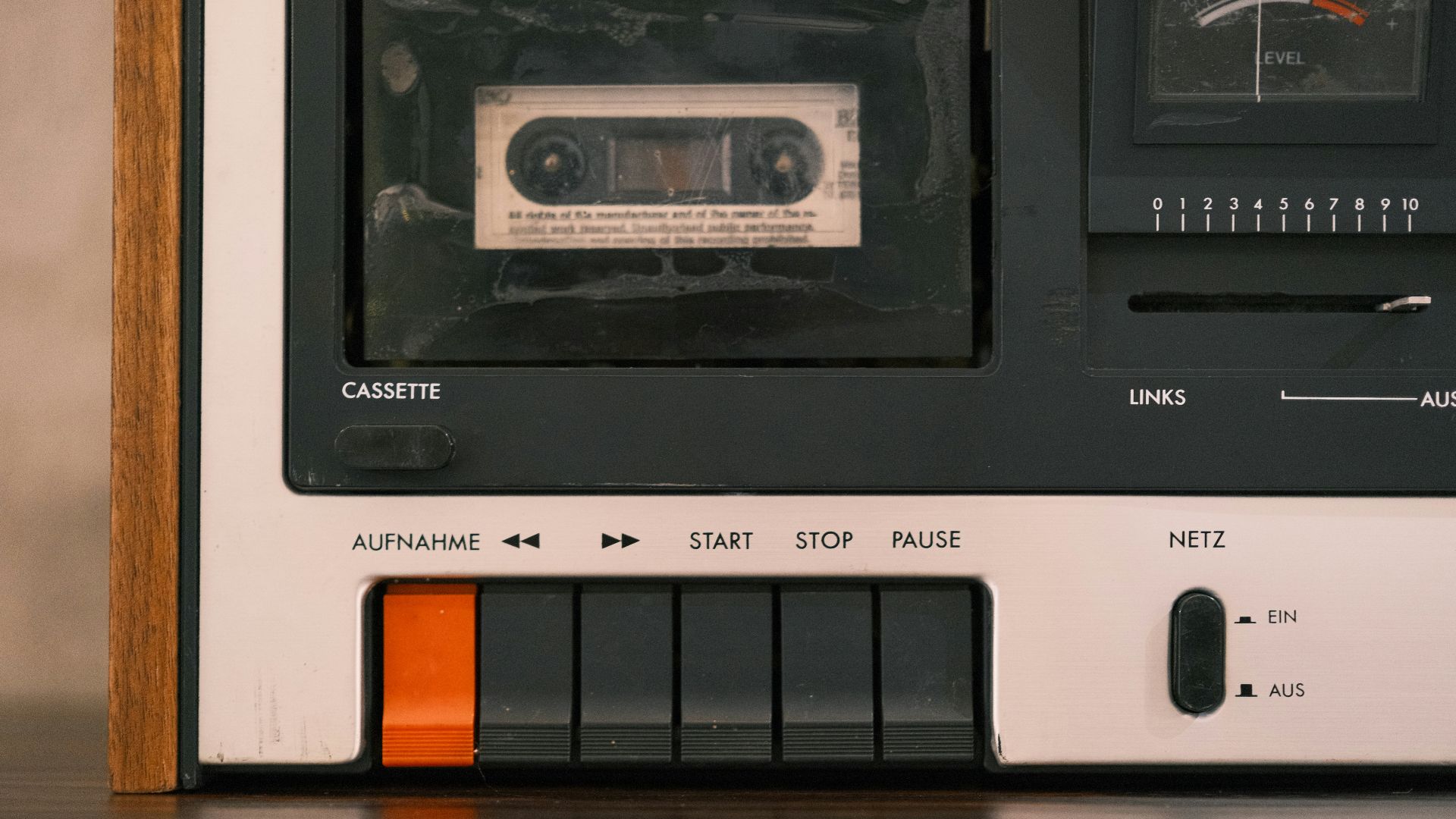 6. Le clic d'un boîtier de cassette