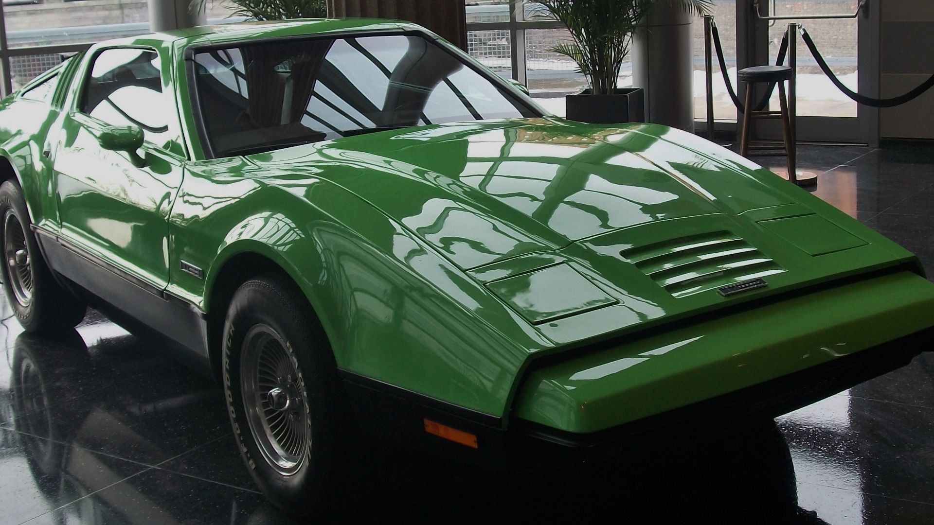 14. Bricklin SV-1