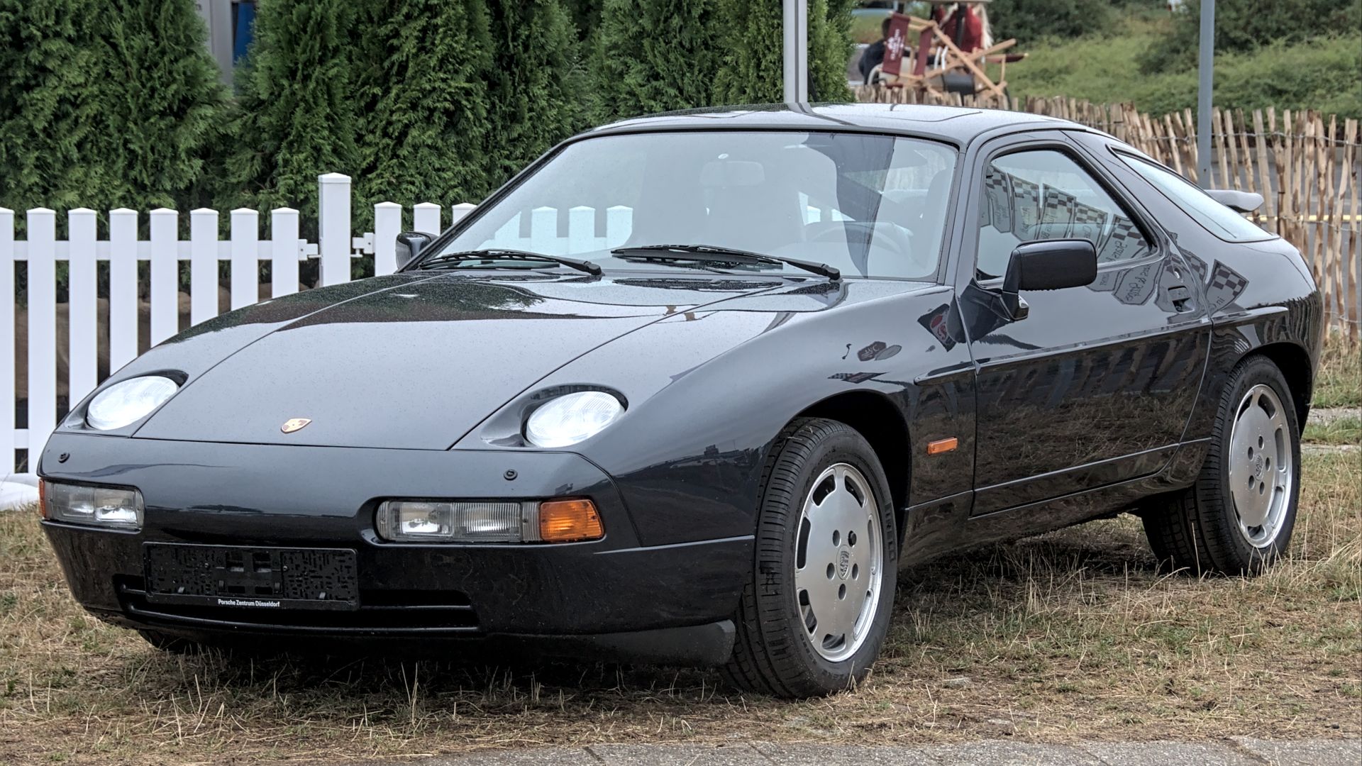 5. La Grand Tourer à boîte-pont (928)