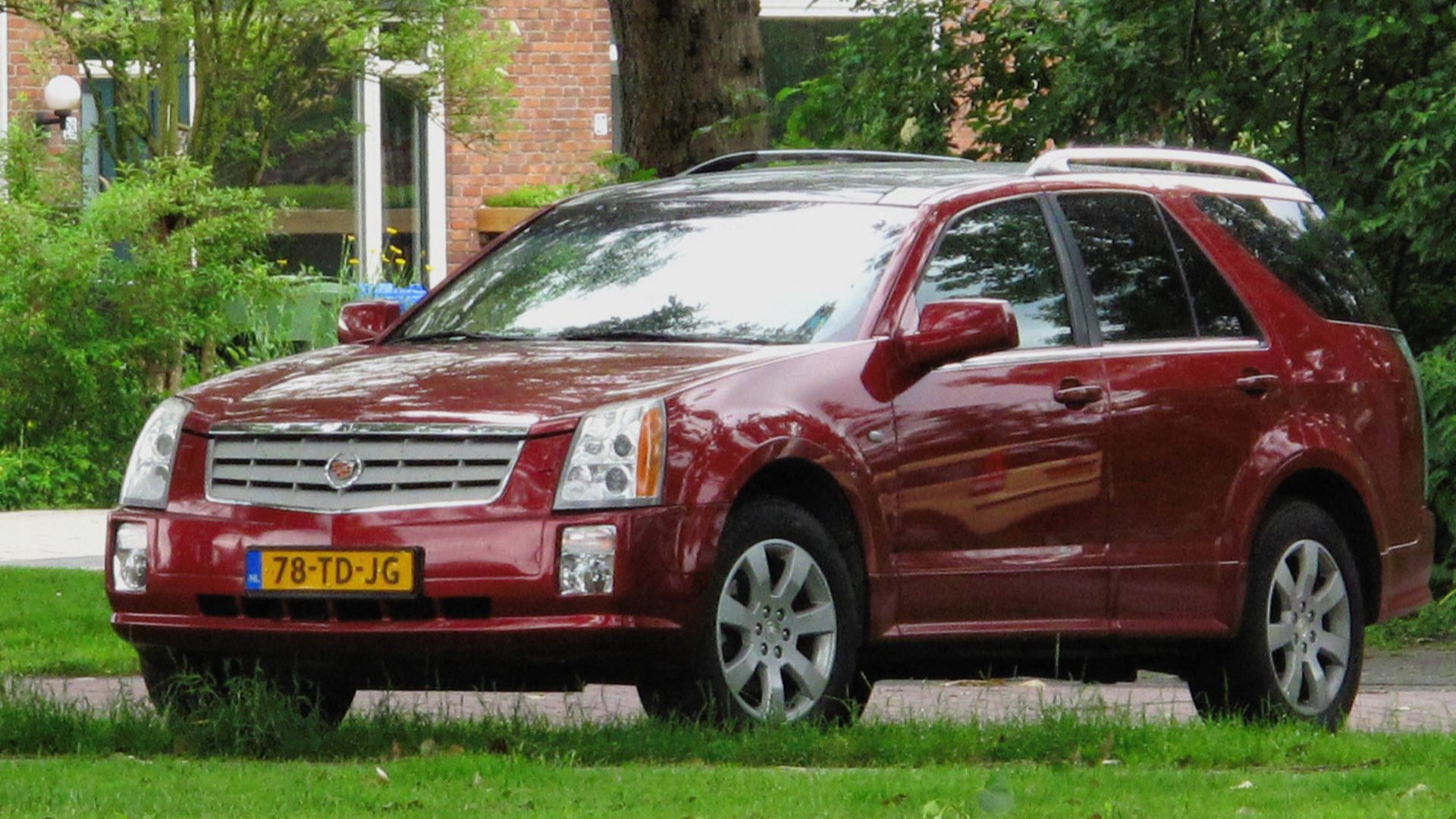 8. Cadillac V8-6-4