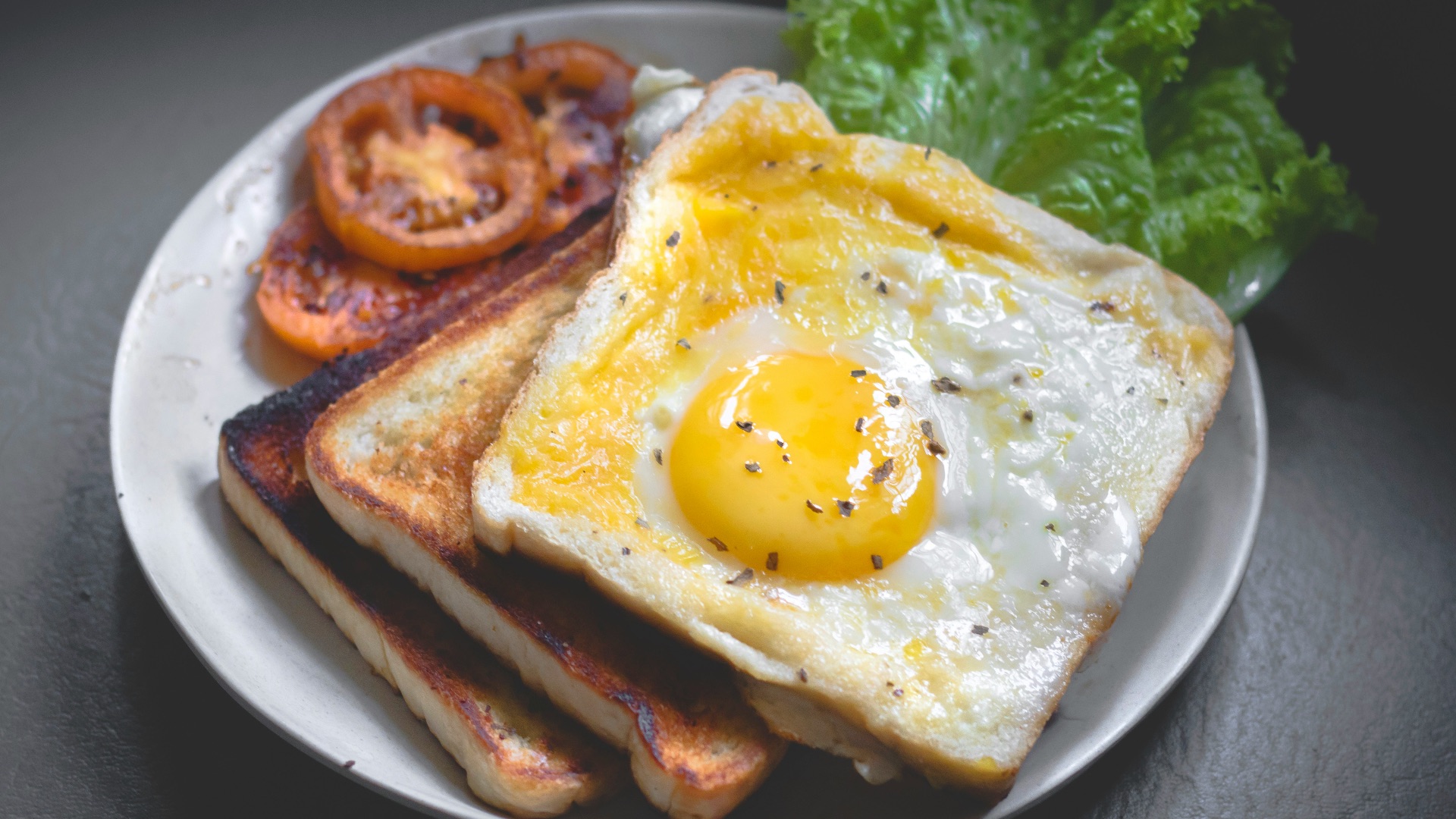 2. Ne sautez pas le petit-déjeuner avant un long trajet