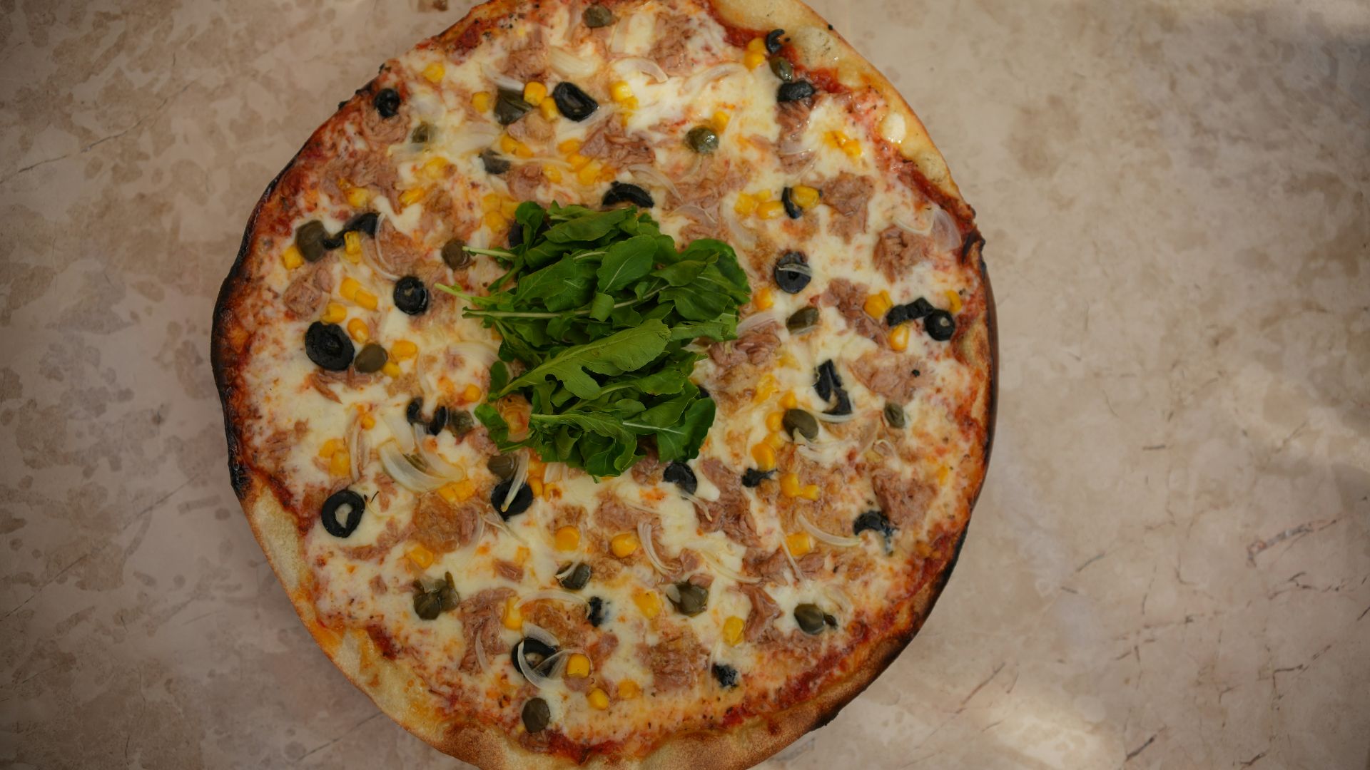 17. Une pâte à pizza aux céréales complètes plutôt qu'une pâte classique