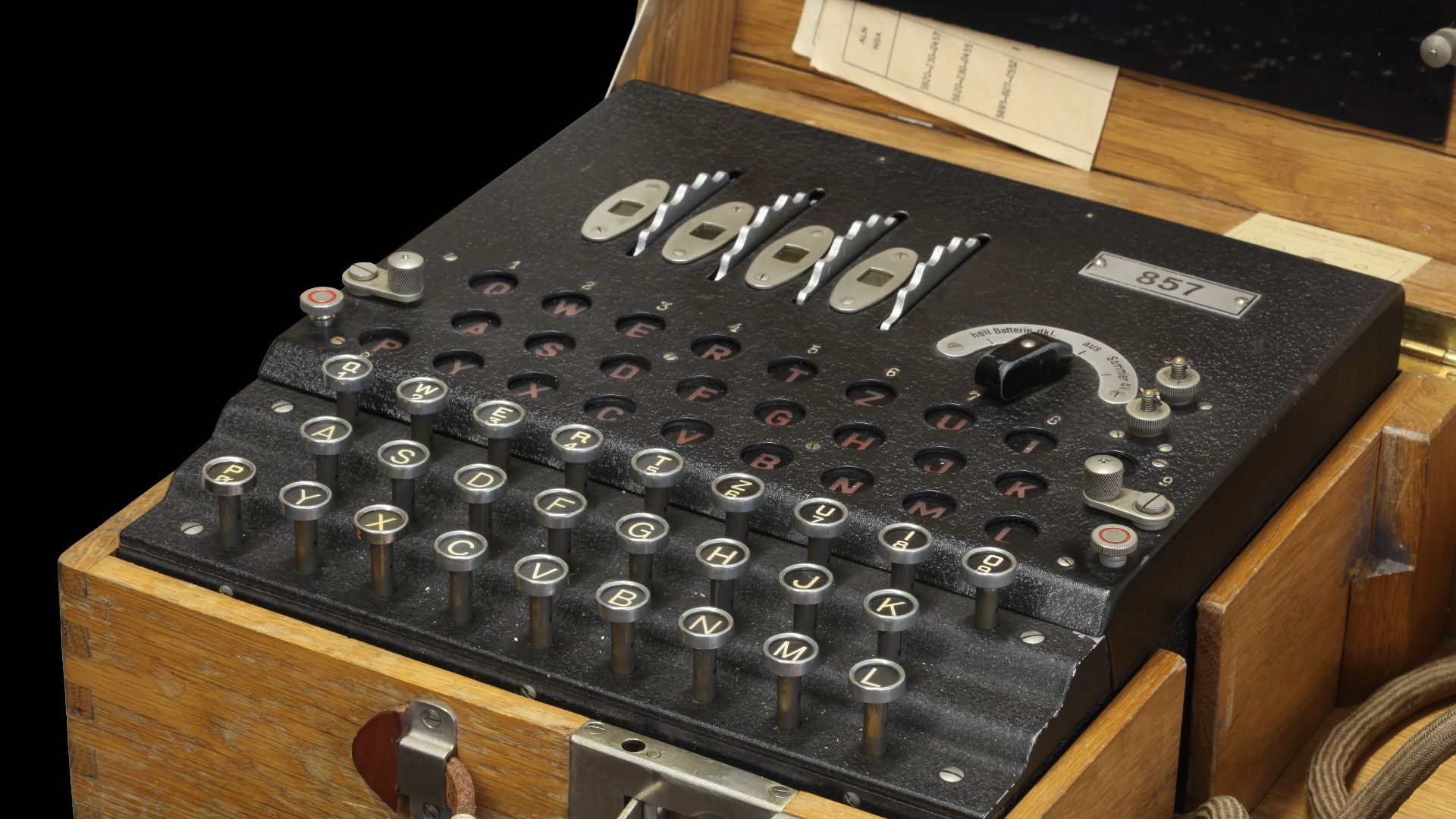 12. Les décrypteurs polonais ont jeté les bases du décryptage d'Enigma