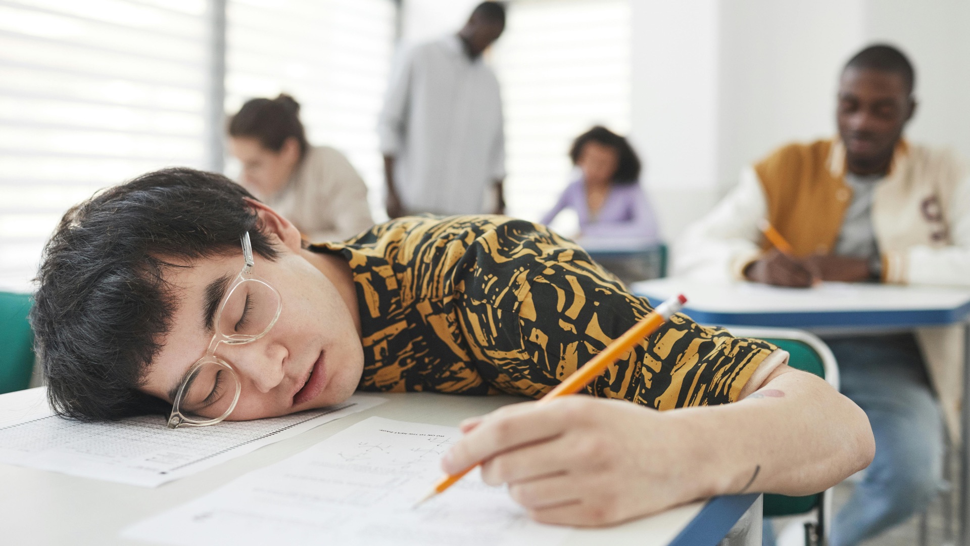 10 erreurs qui ruinent inévitablement votre moyenne générale et 10 habitudes qui améliorent vos notes