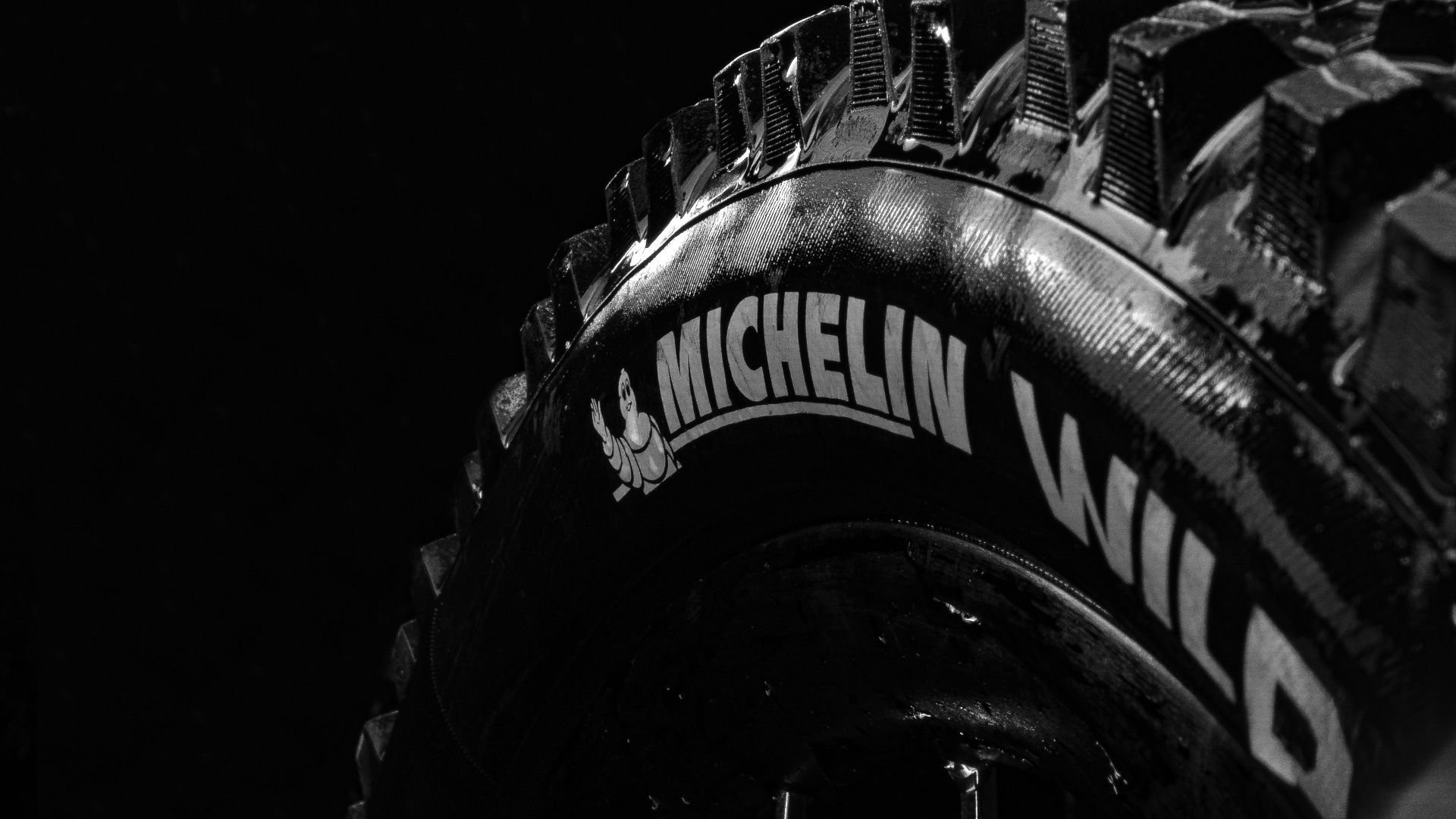 5. Michelin Pilot Sport A/S 3+