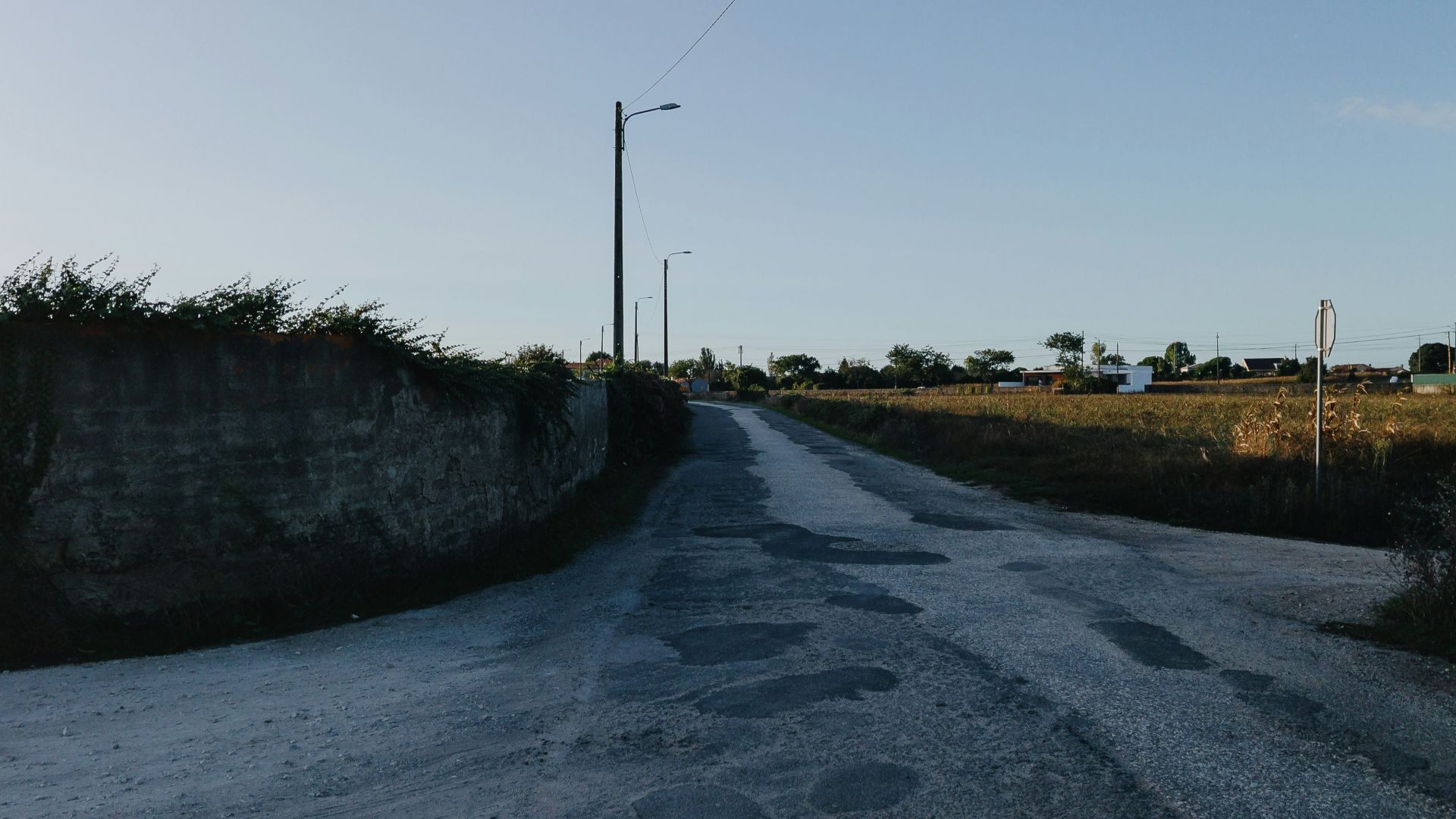 1. On se met bizarrement à se soucier de l'état de la route