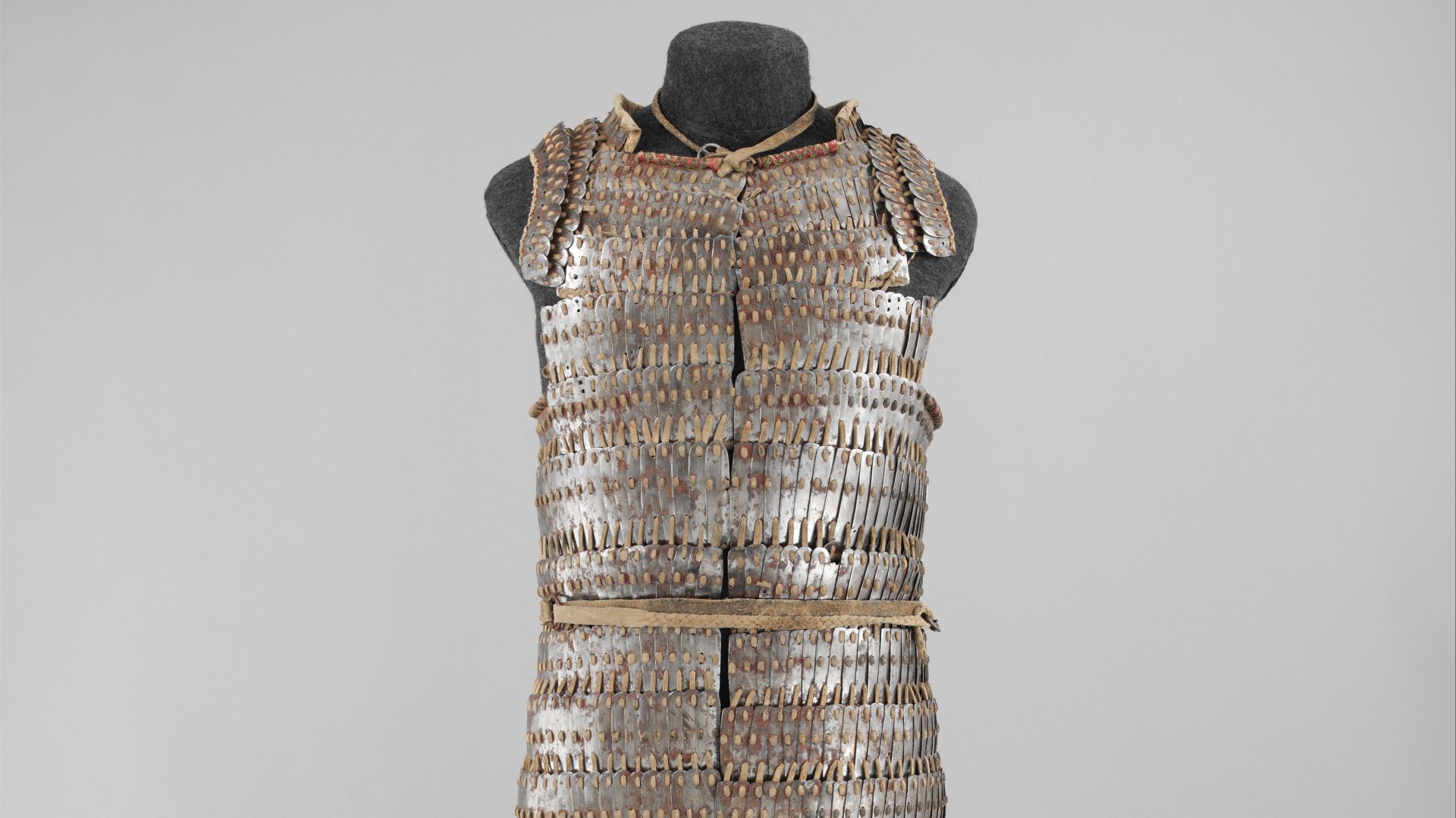 14. Mulan (2020) et l'armure lamellaire