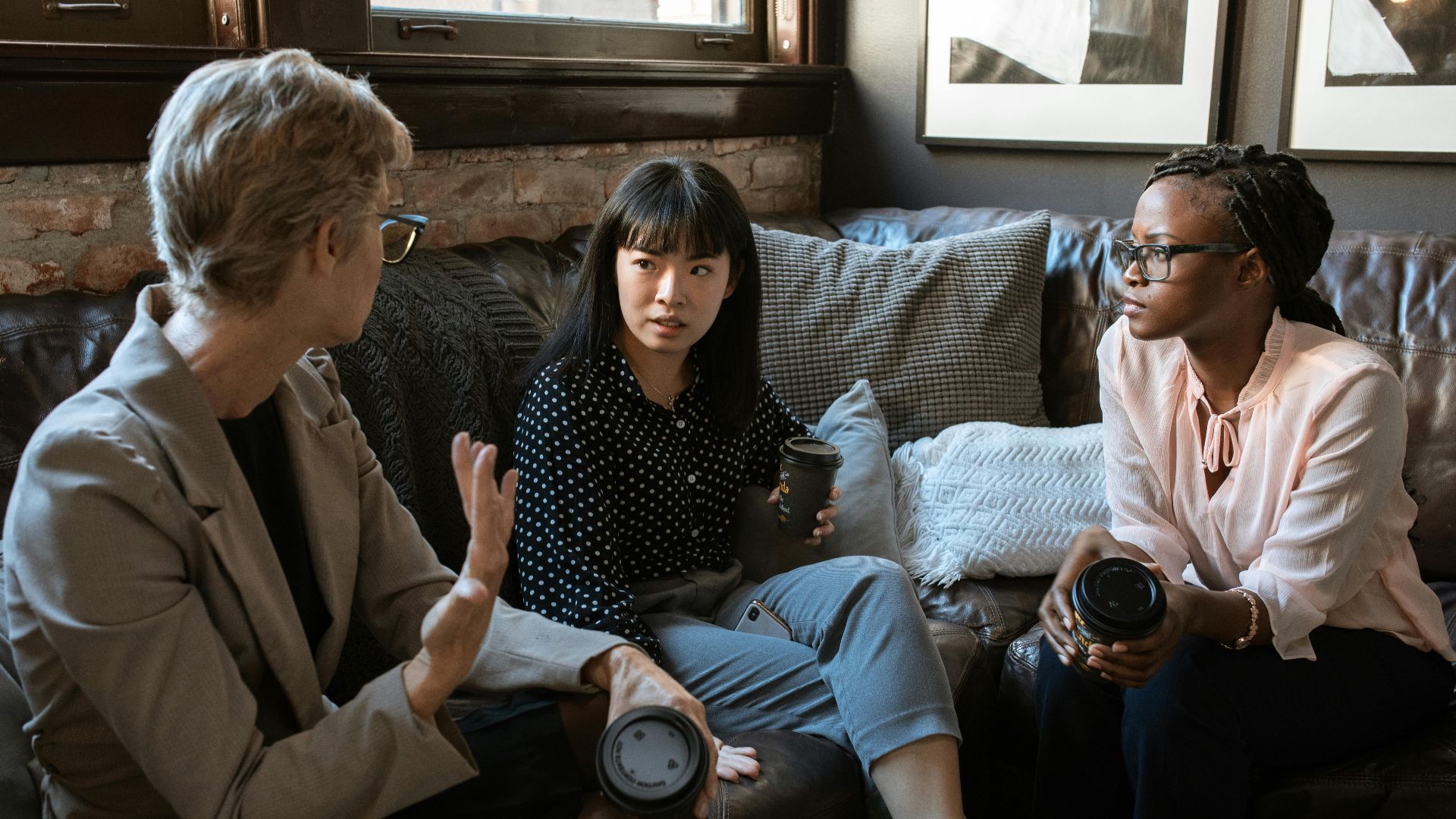 4. Ils monopolisent toutes les conversations