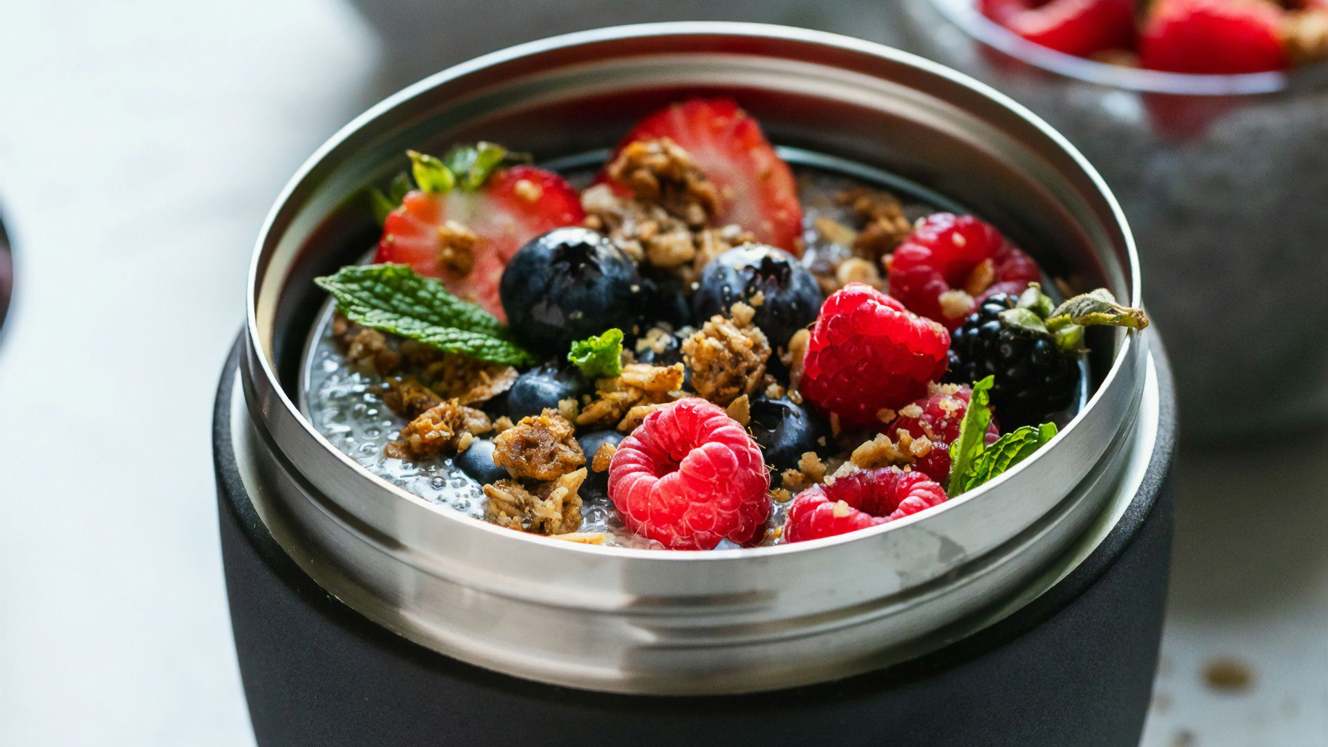 1. Flocons d'avoine aux fruits rouges et aux noix