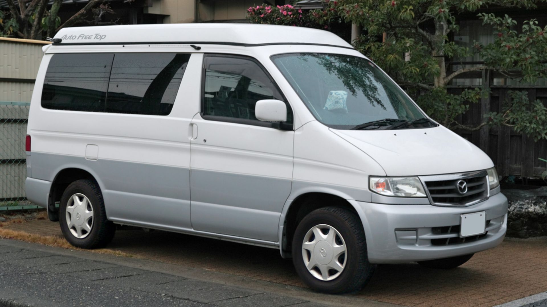 6. Mazda Bongo Friendee