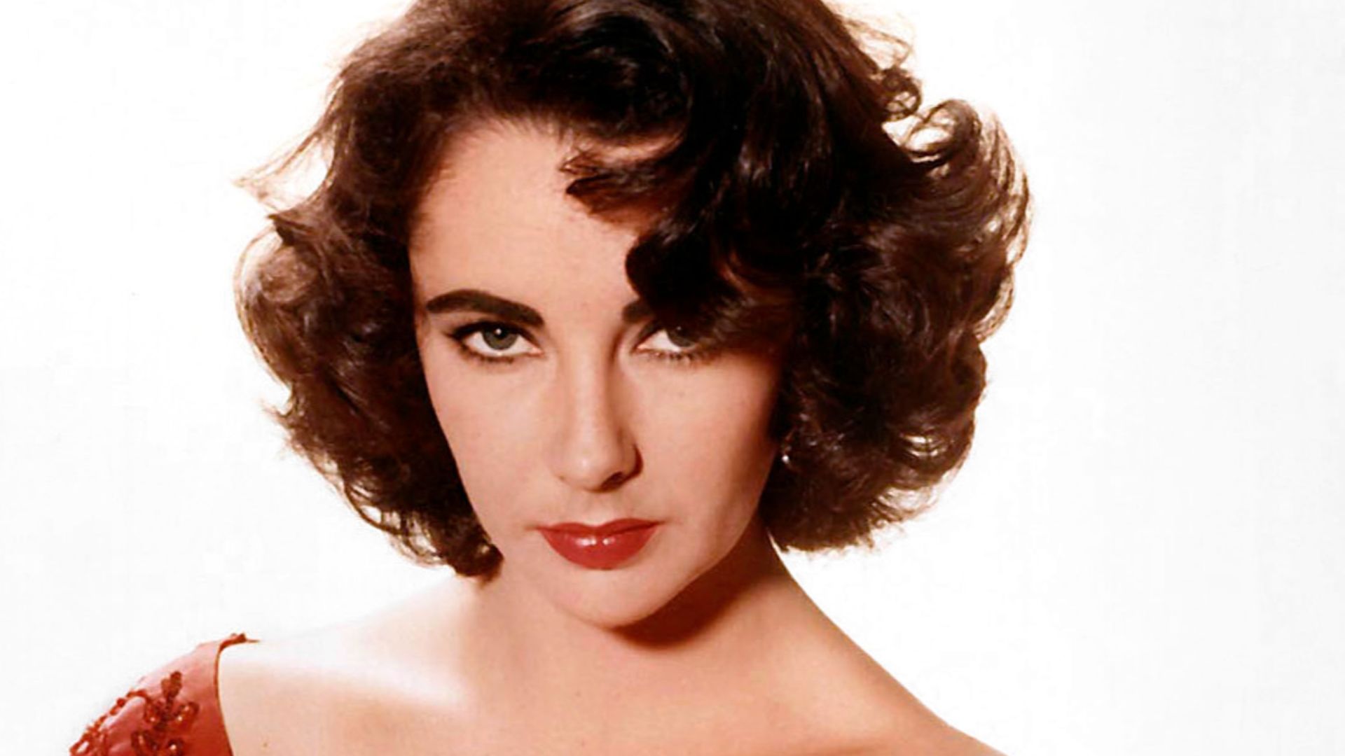 13. Les faux cils d'Elizabeth Taylor