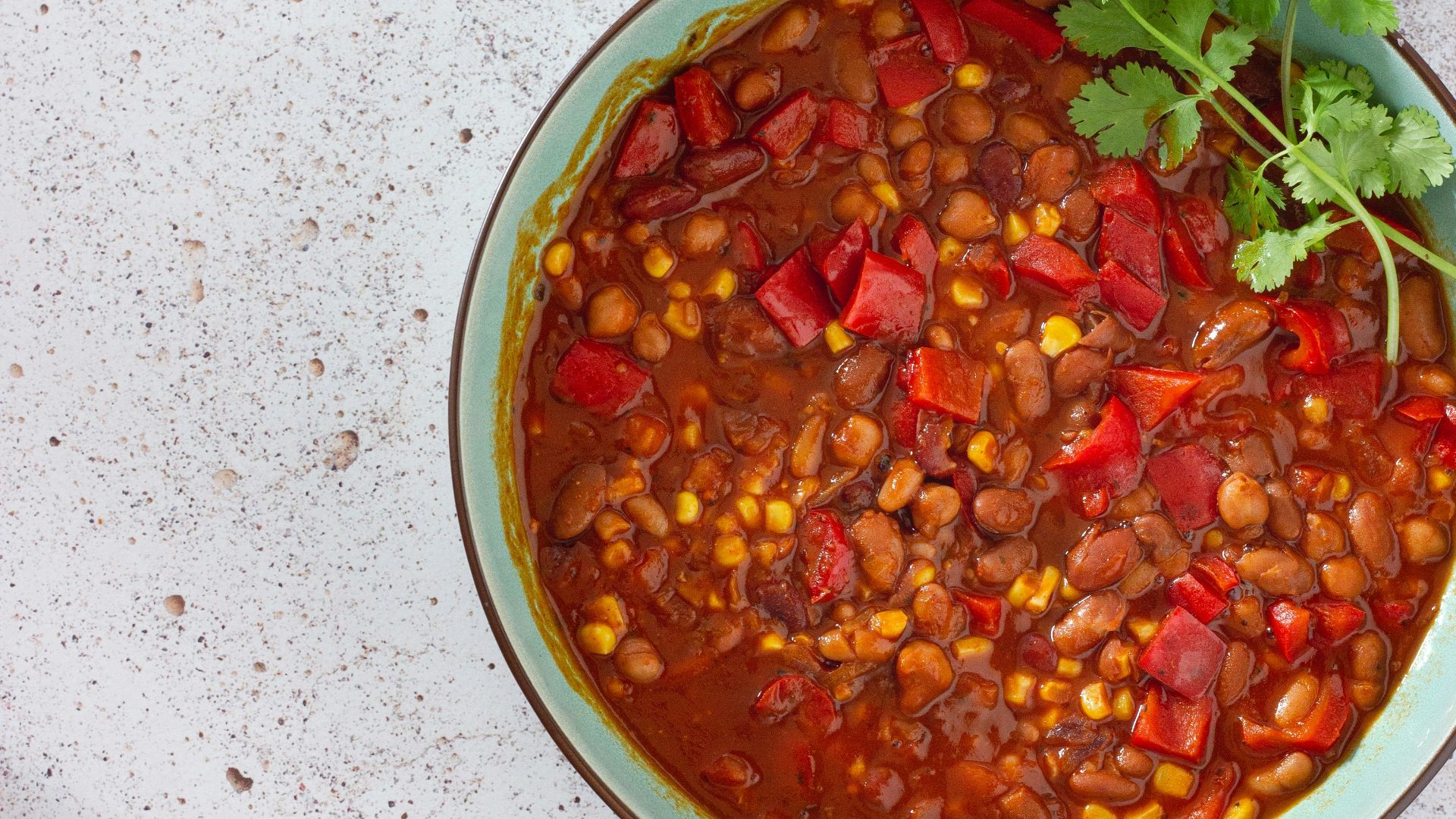 20. Soupe aux lentilles avec du pain