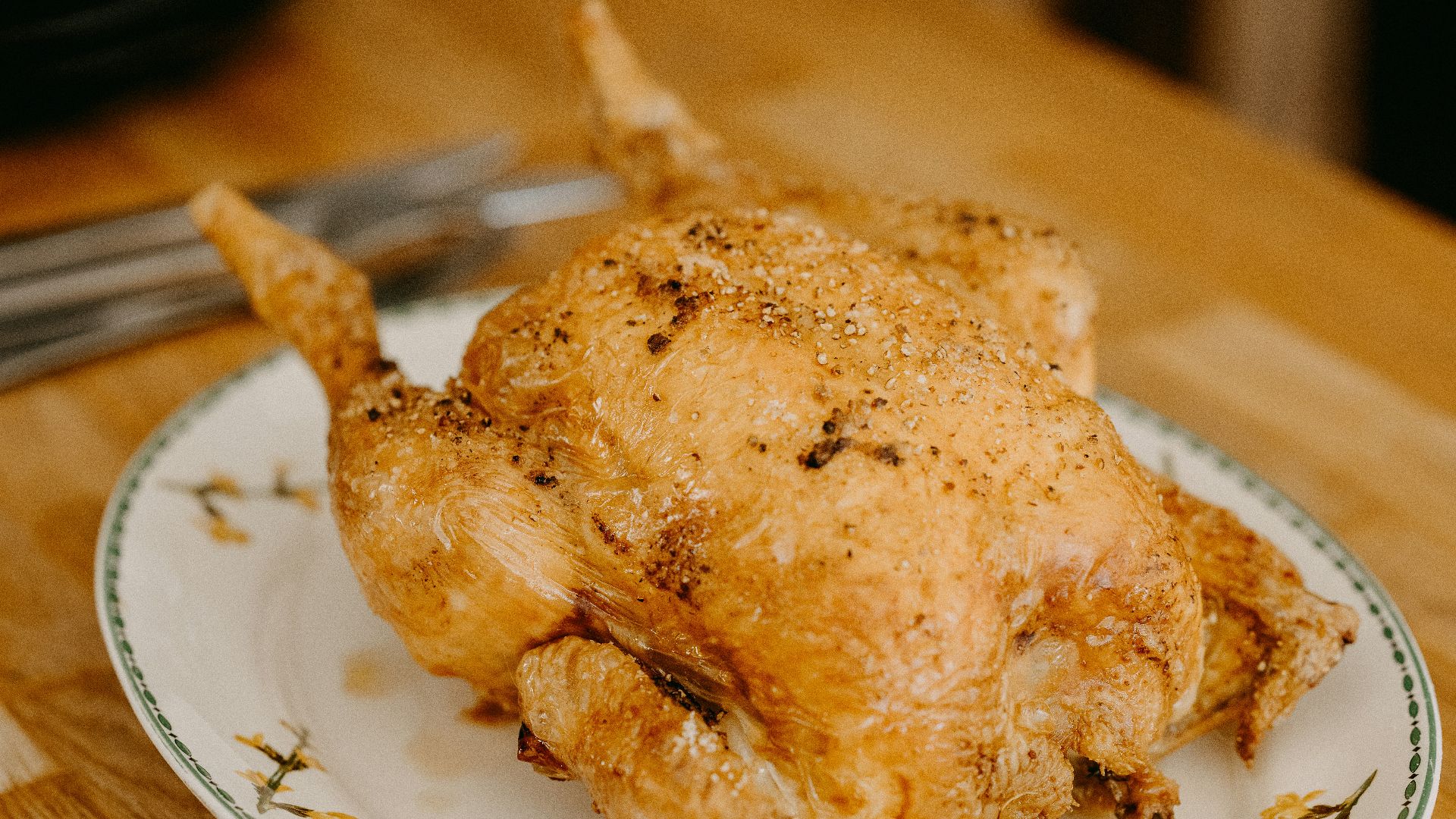 13. Poulet entier aux légumes-racines