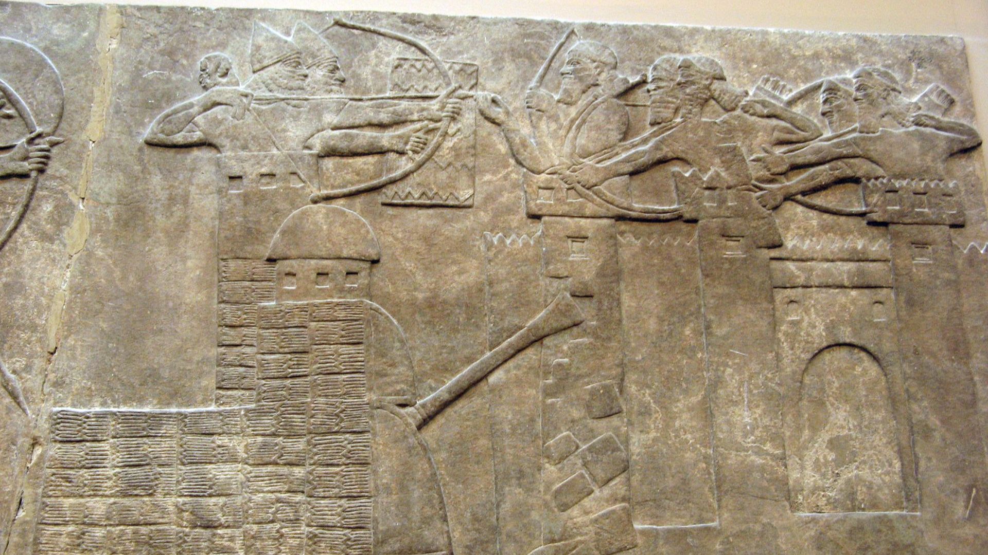 6. La tour de siège assyrienne