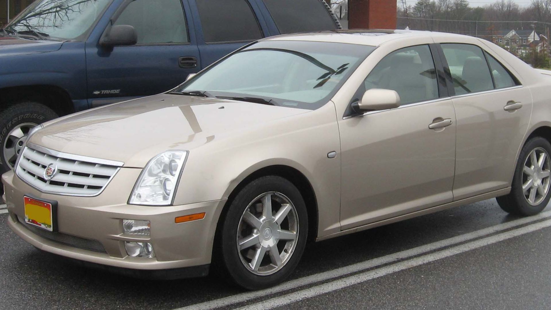 17. La berline de luxe d'entreprise du milieu des années 2000 (Cadillac STS 2005-2011)