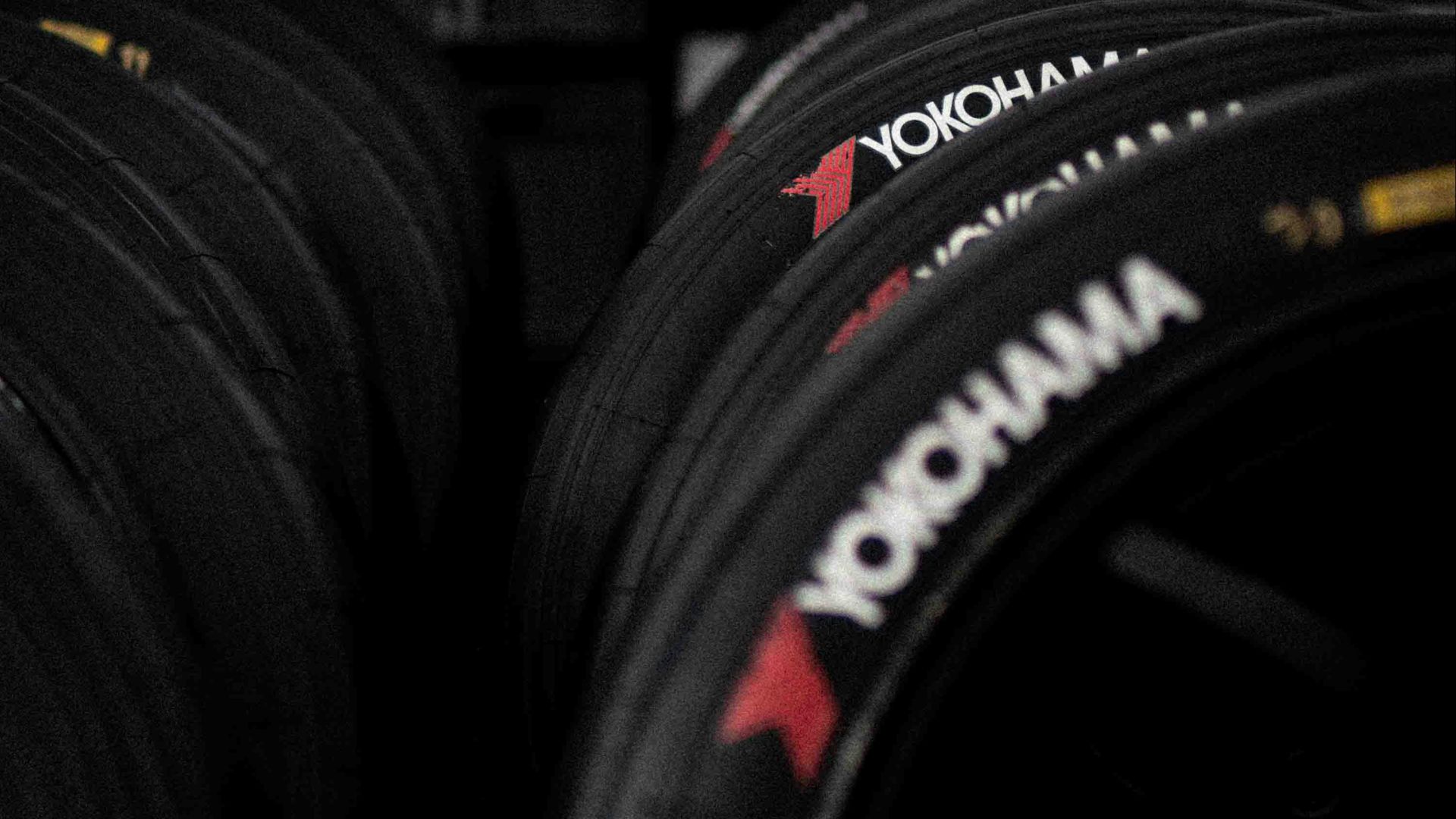 9. Yokohama Advan Sport A/S+