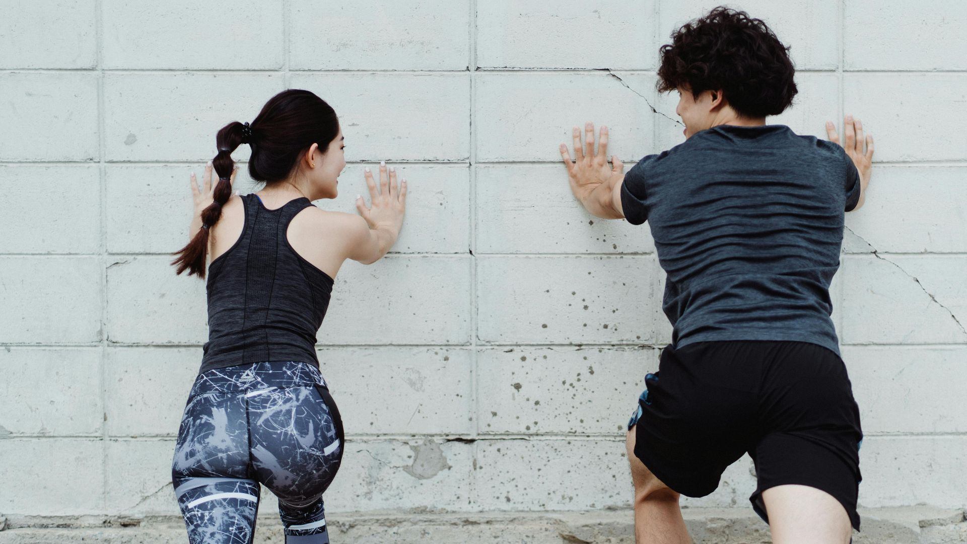 3. Pompes contre le mur