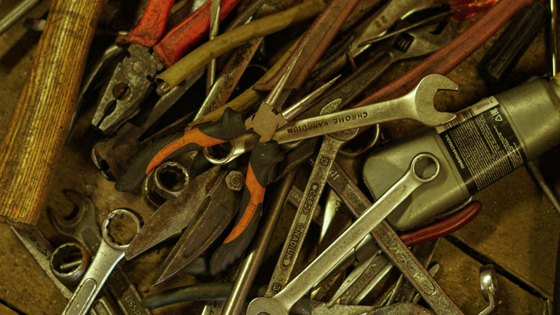 3. Armoires à outils sur roulettes
