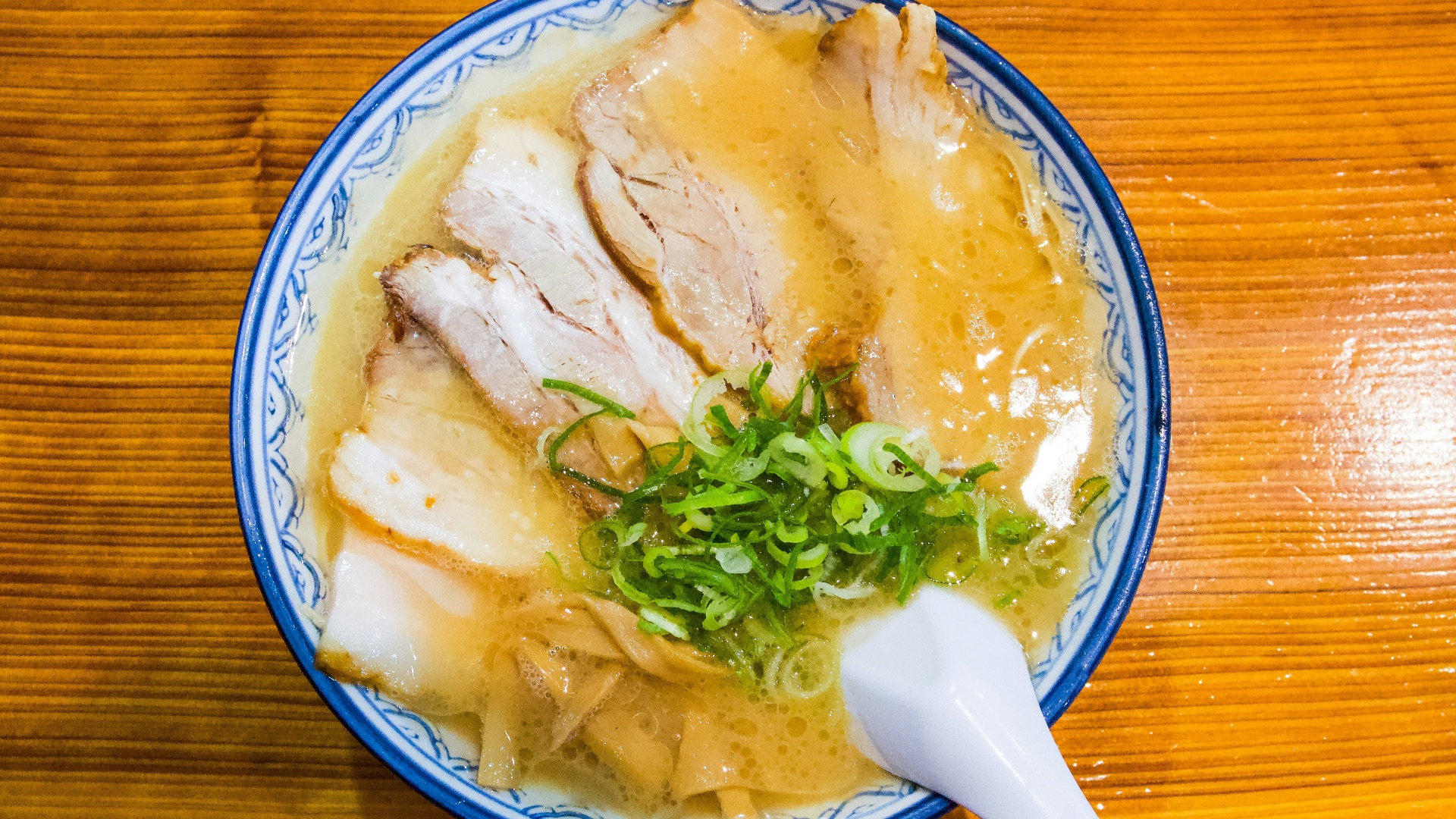 11. Bouillon de ramen tonkotsu