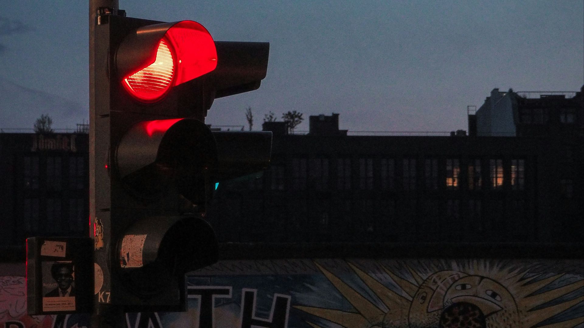 5. Freiner brusquement à chaque feu rouge