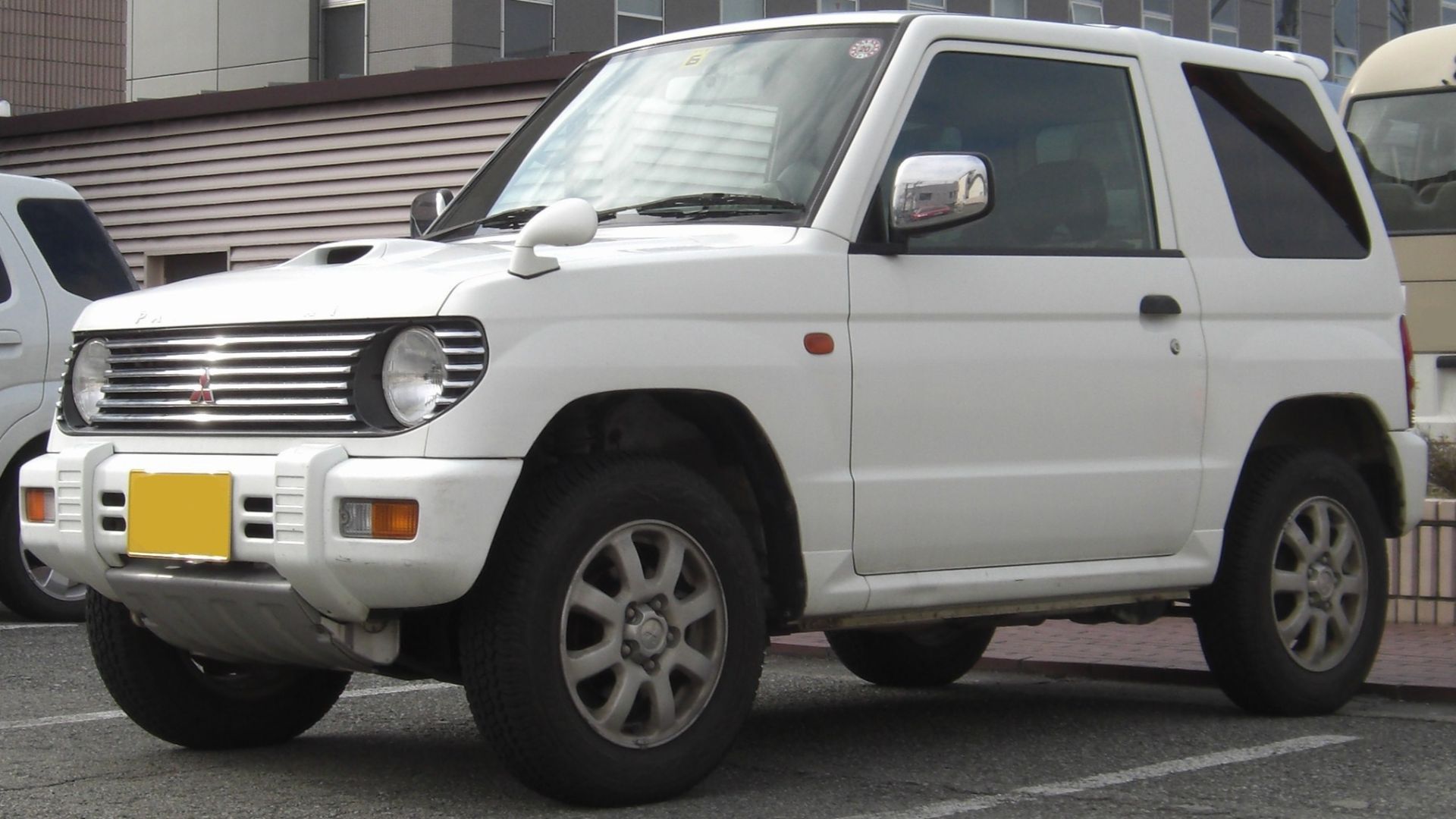 18. Mitsubishi Pajero Mini