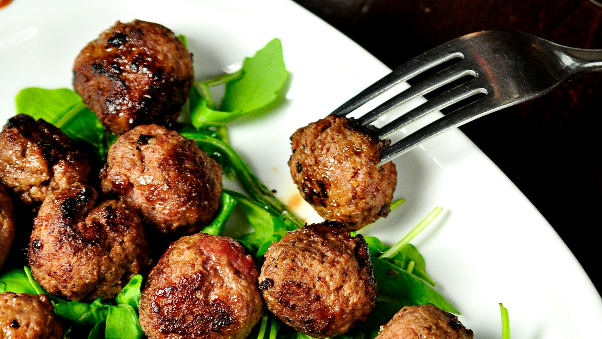 19. Boulettes de viande dorées à l'extérieur