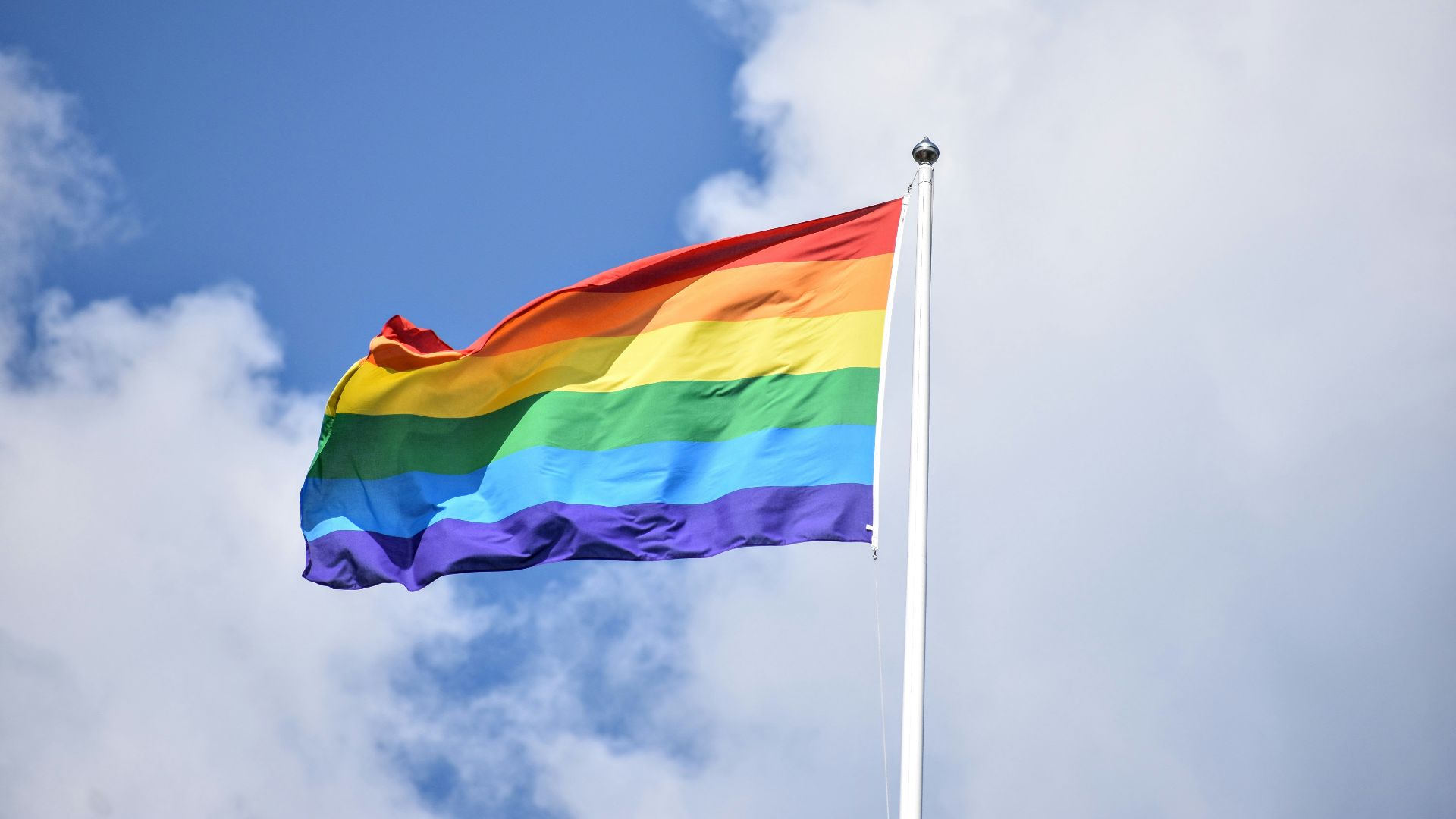 15. Elle a présenté la section 28.