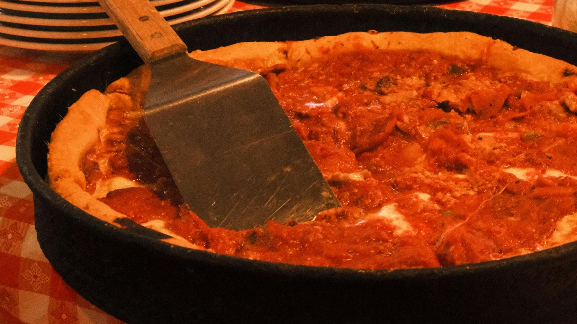 2. Pizza à pâte épaisse de Chicago