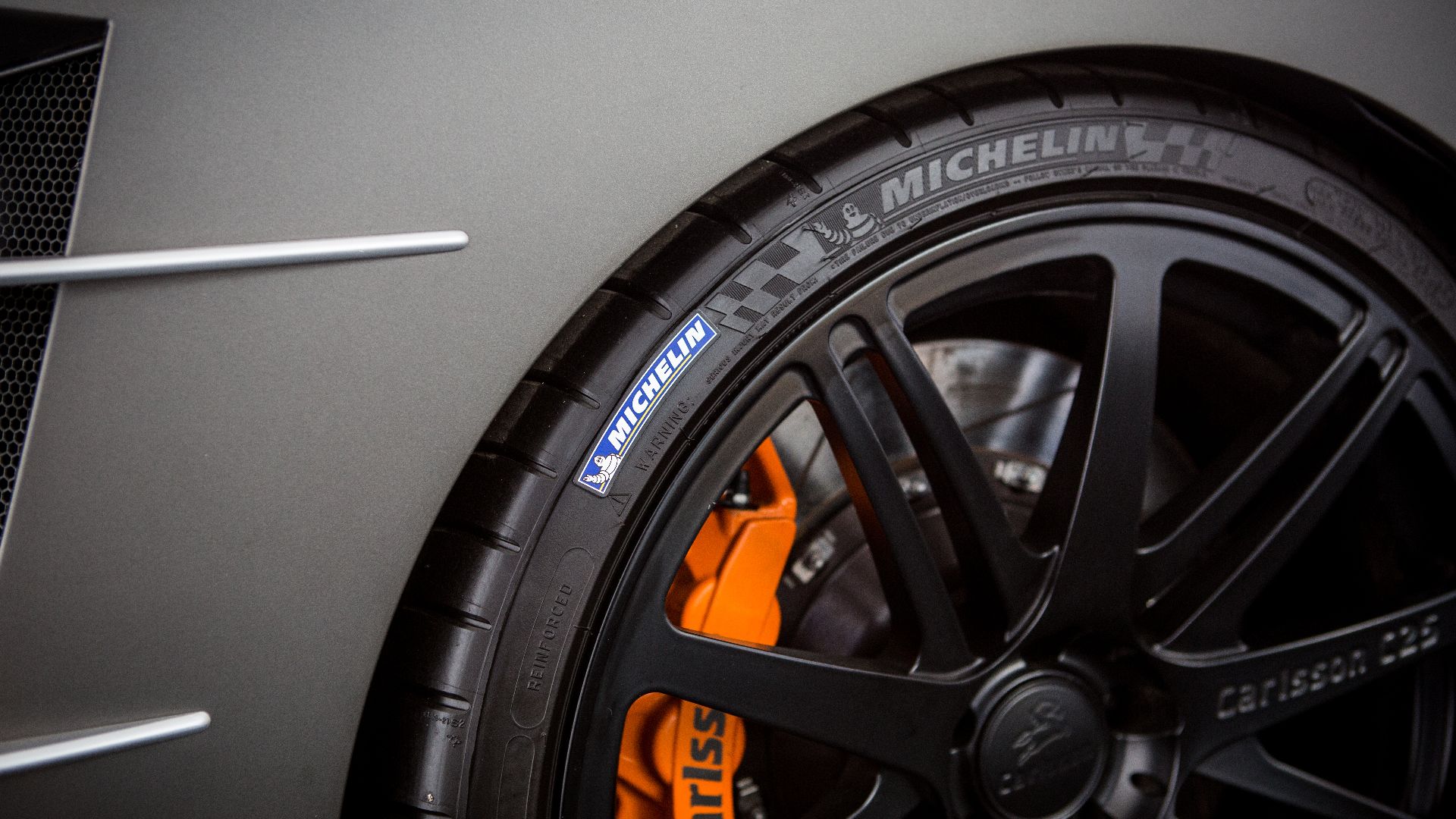 1. Michelin Pilot Sport Cup 2