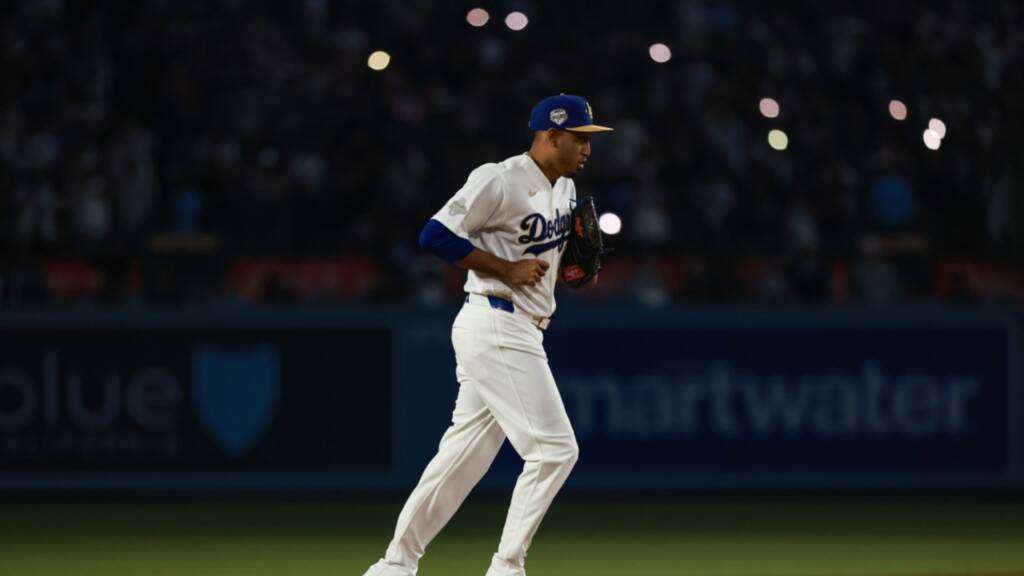 Dodgers: Edwin Diaz earns his first save in Los Angeles