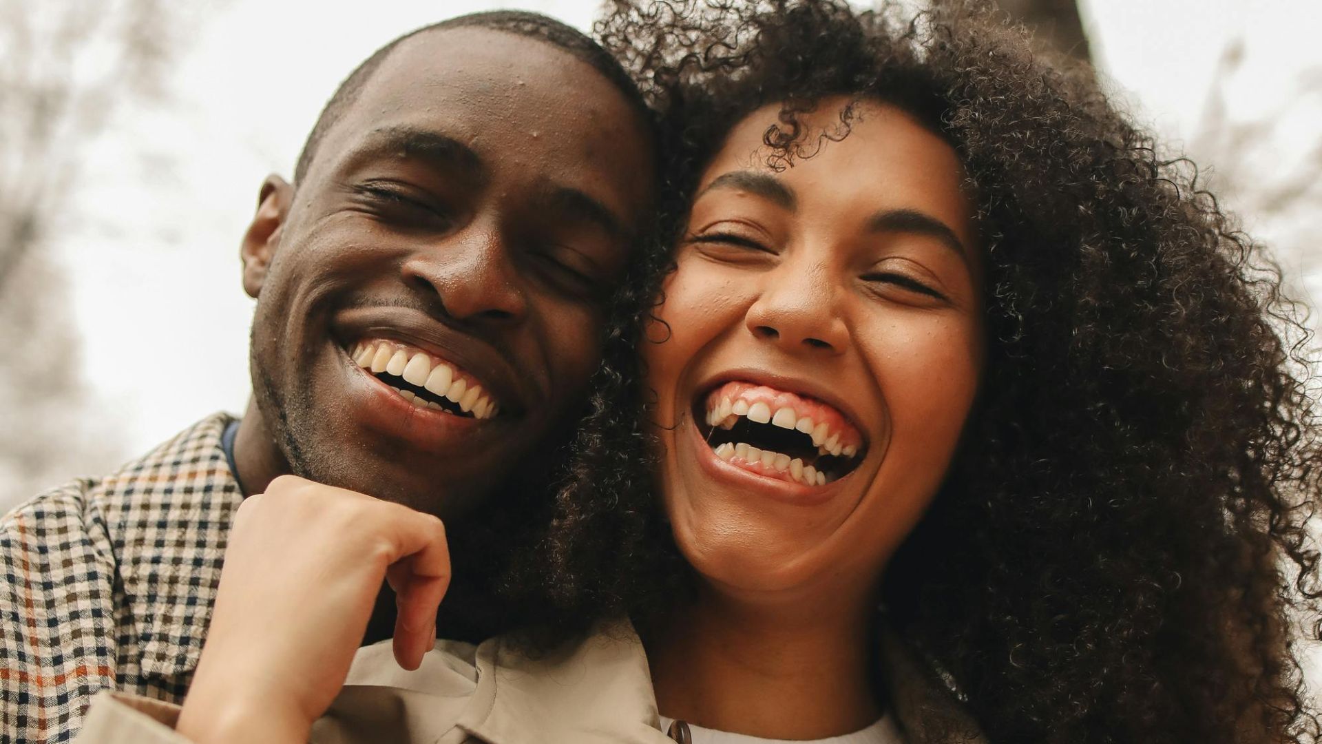 4. Ils transforment tout en une activité de couple