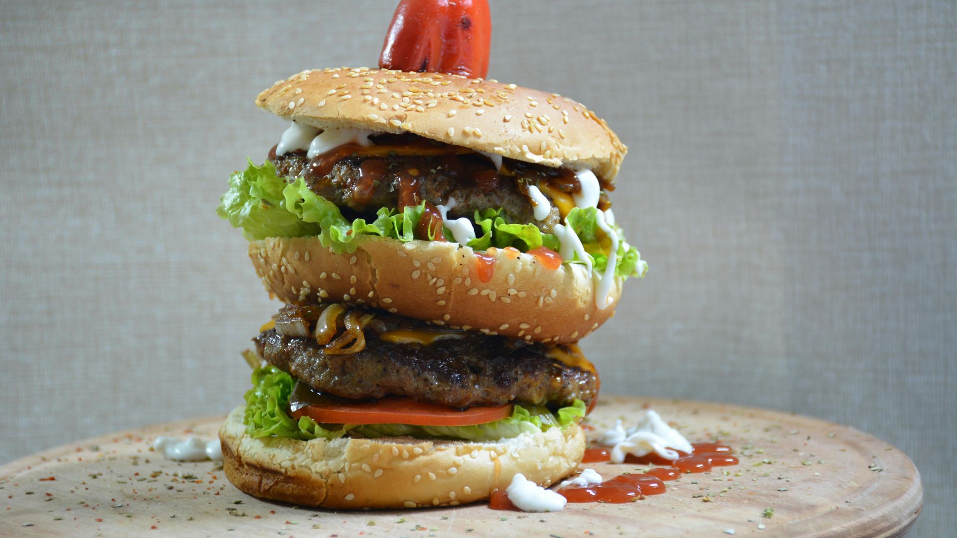 5. Burgers au bœuf, au bacon et au cheddar de Wild Fork