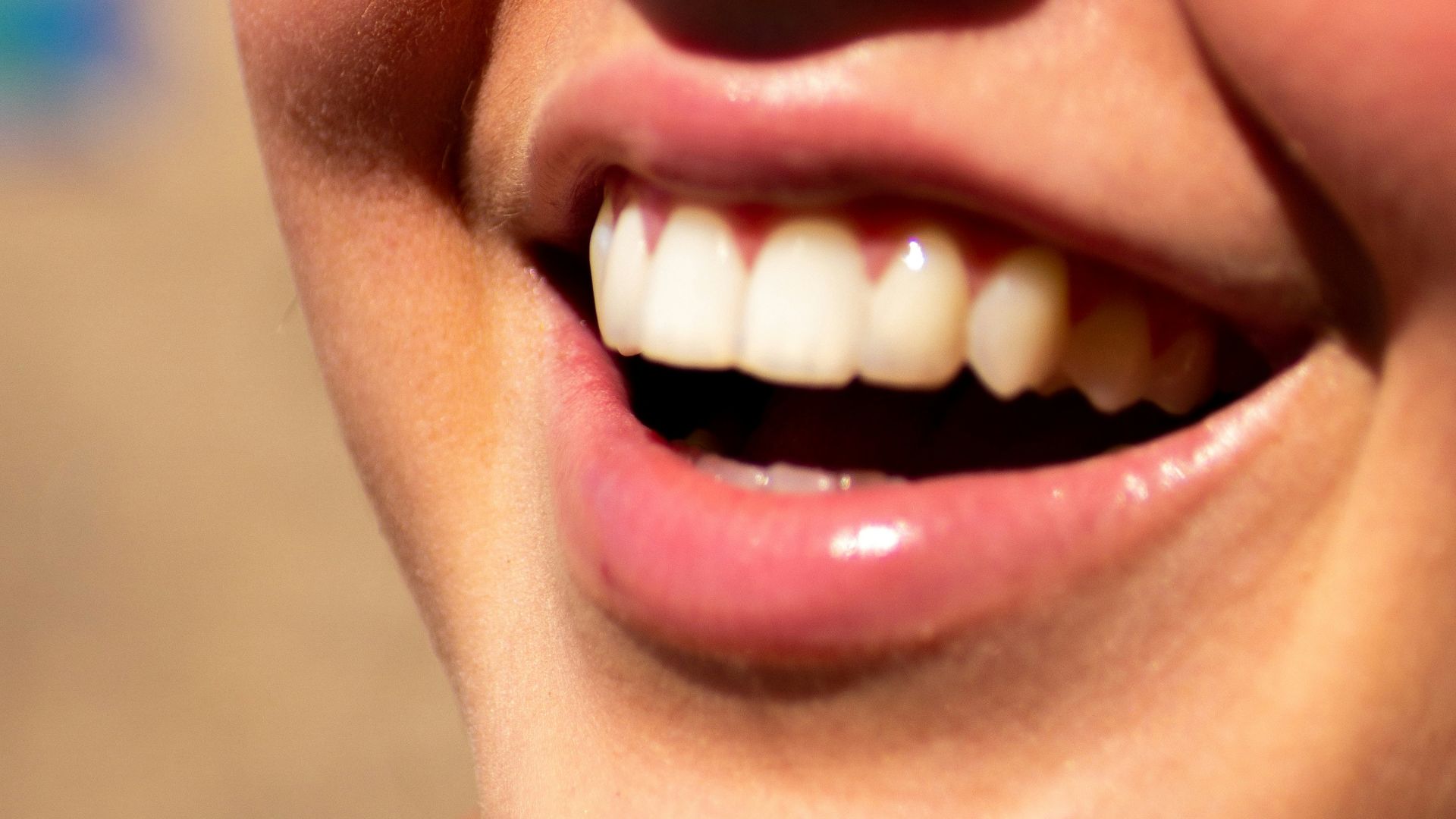 8. Taches rouges et blanches
