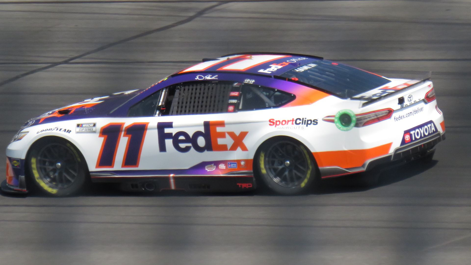 6. La NASCAR l'a classé parmi ses 75 meilleurs pilotes