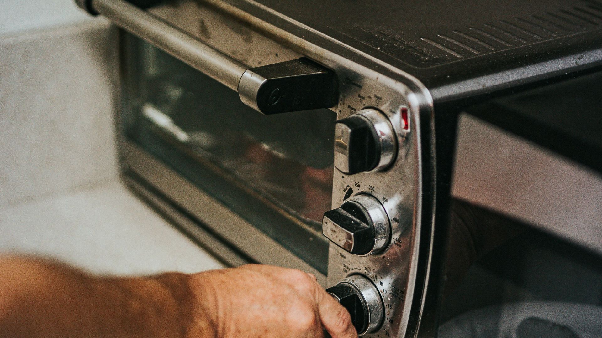 6. Four grille-pain