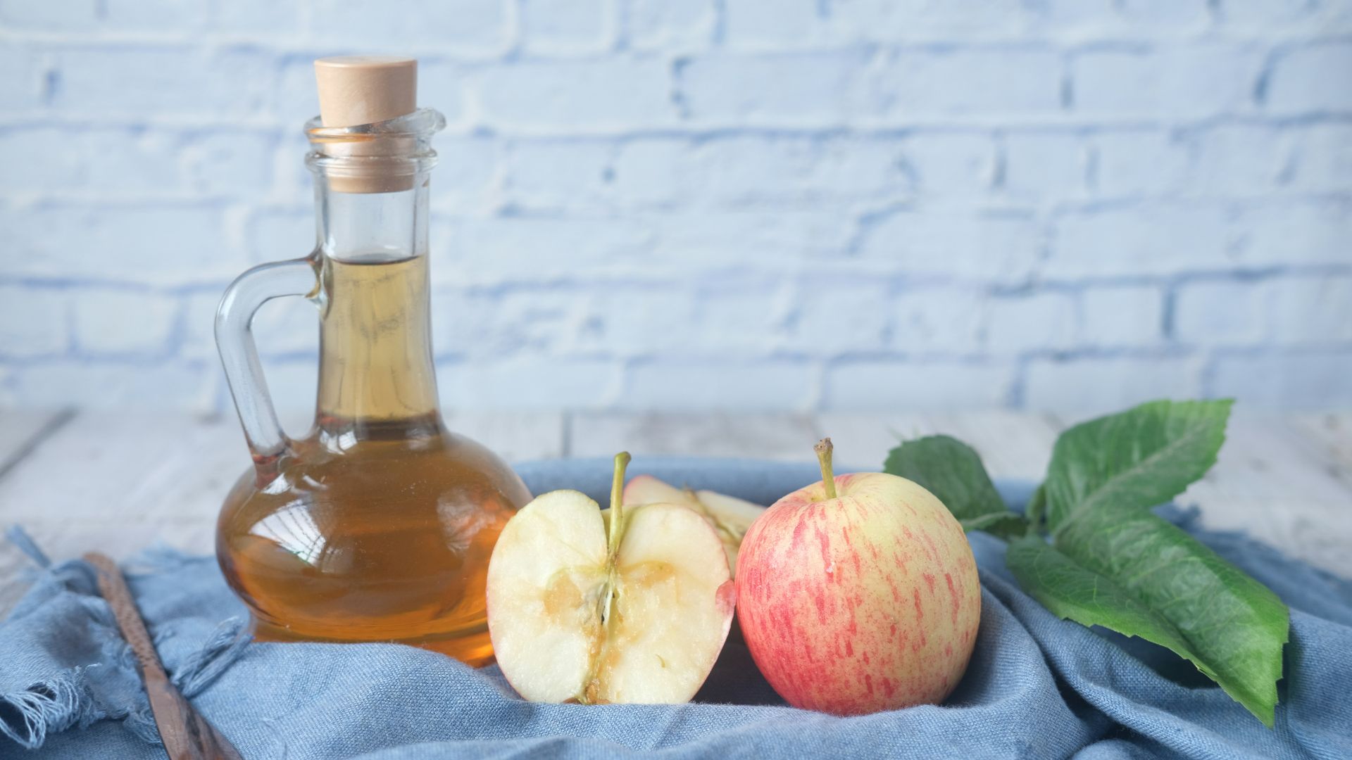 11. Vinaigre de cidre (avec « la mère »)