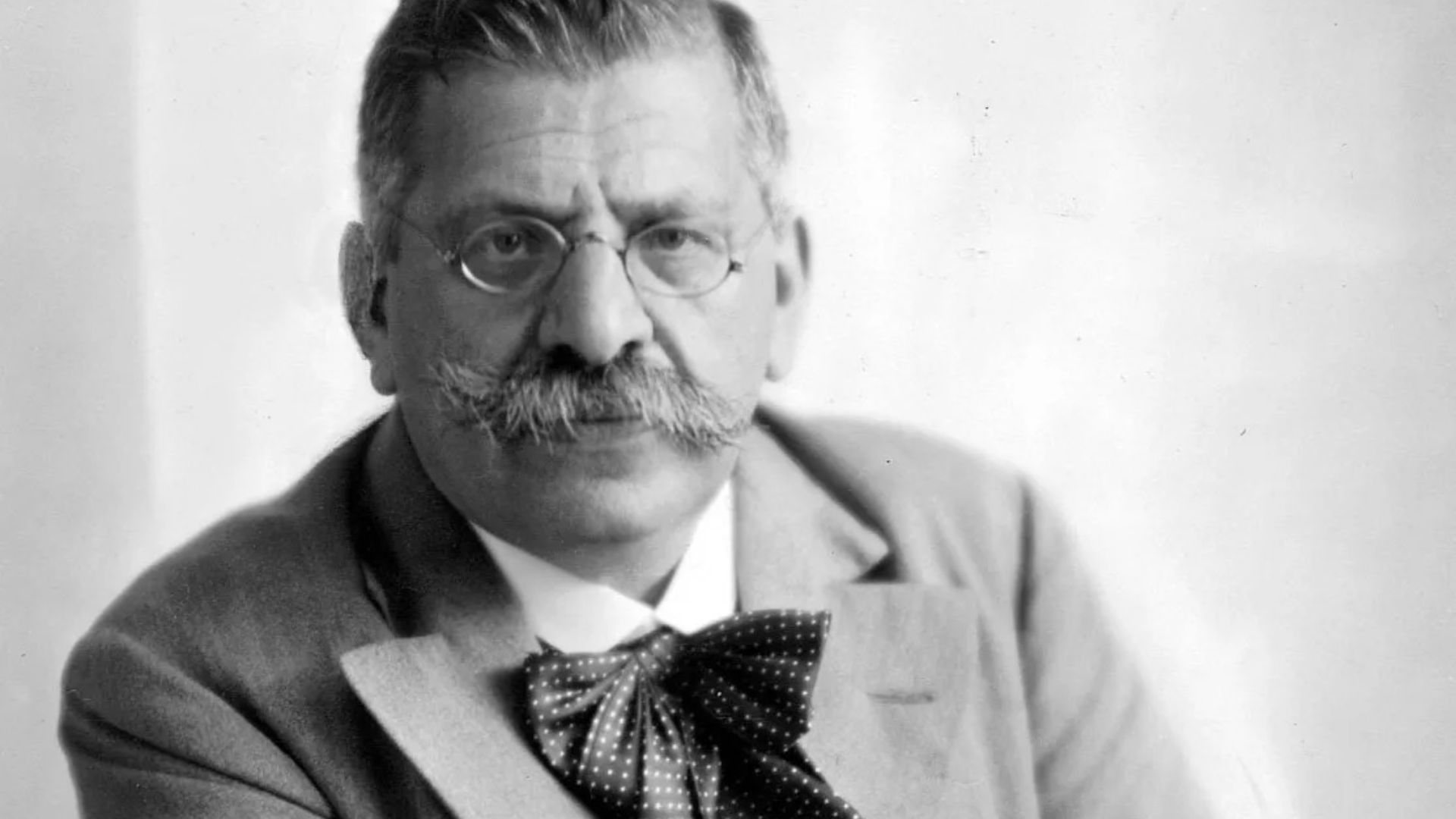 7. Magnus Hirschfeld