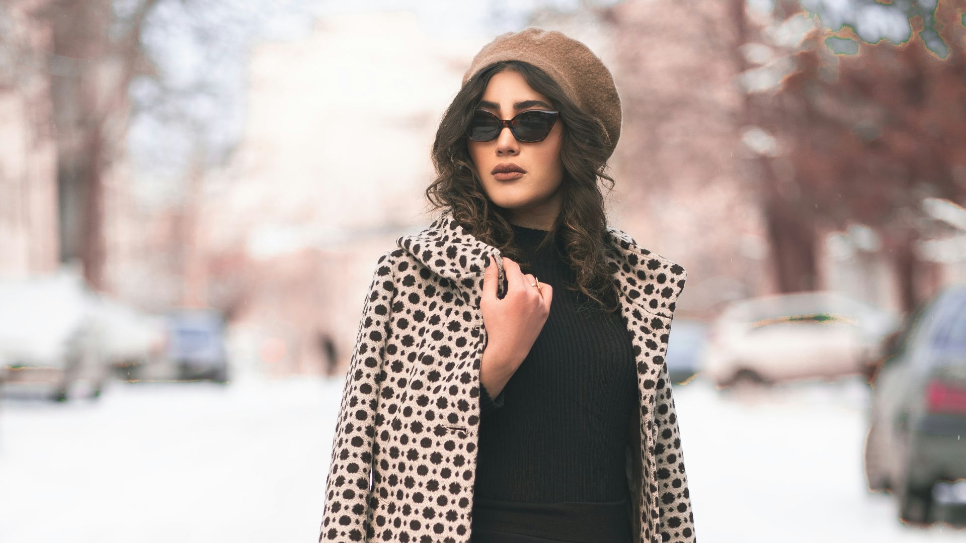 6. Un legging noir et un vrai manteau
