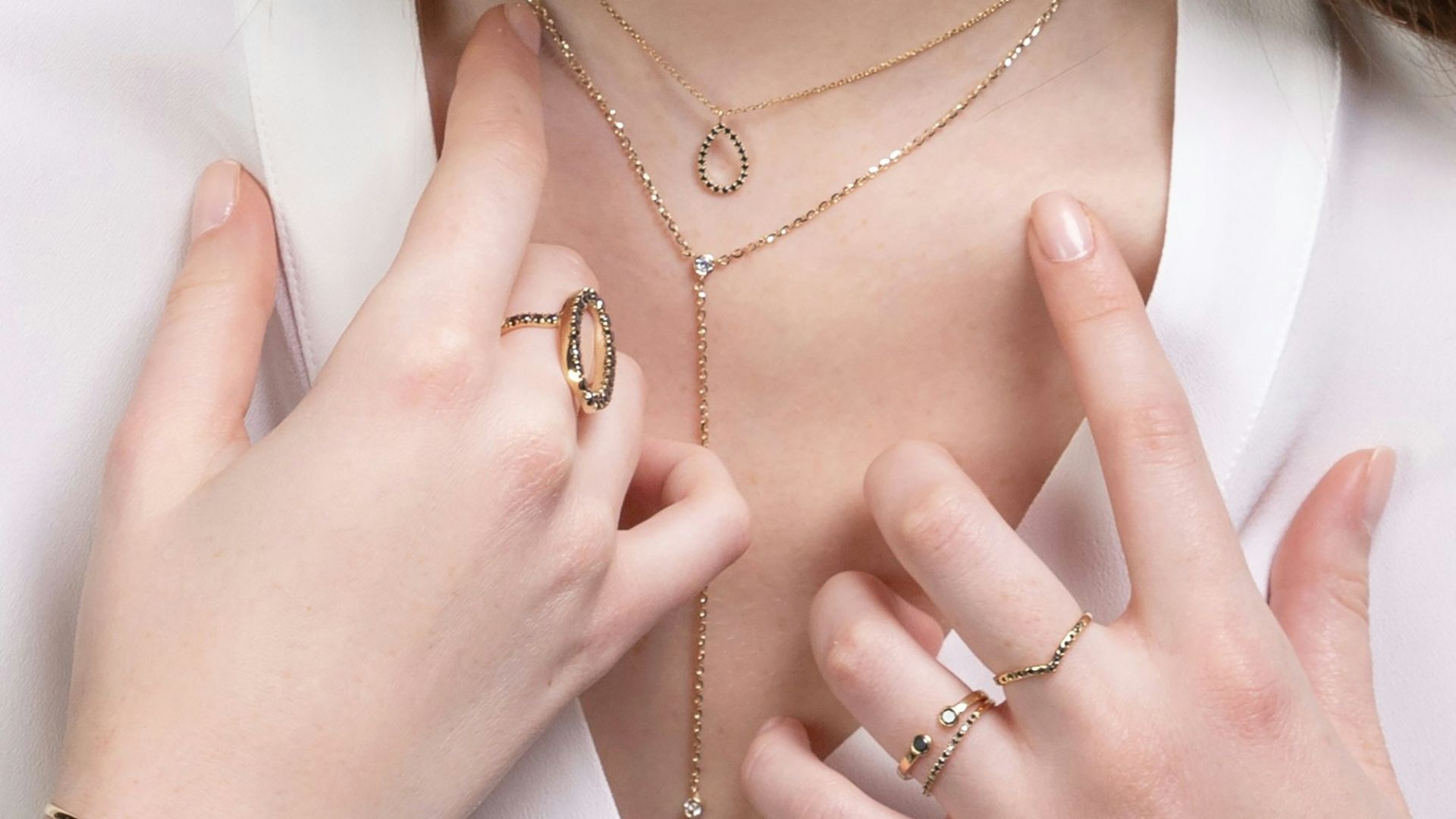 3. Bijoux minimalistes