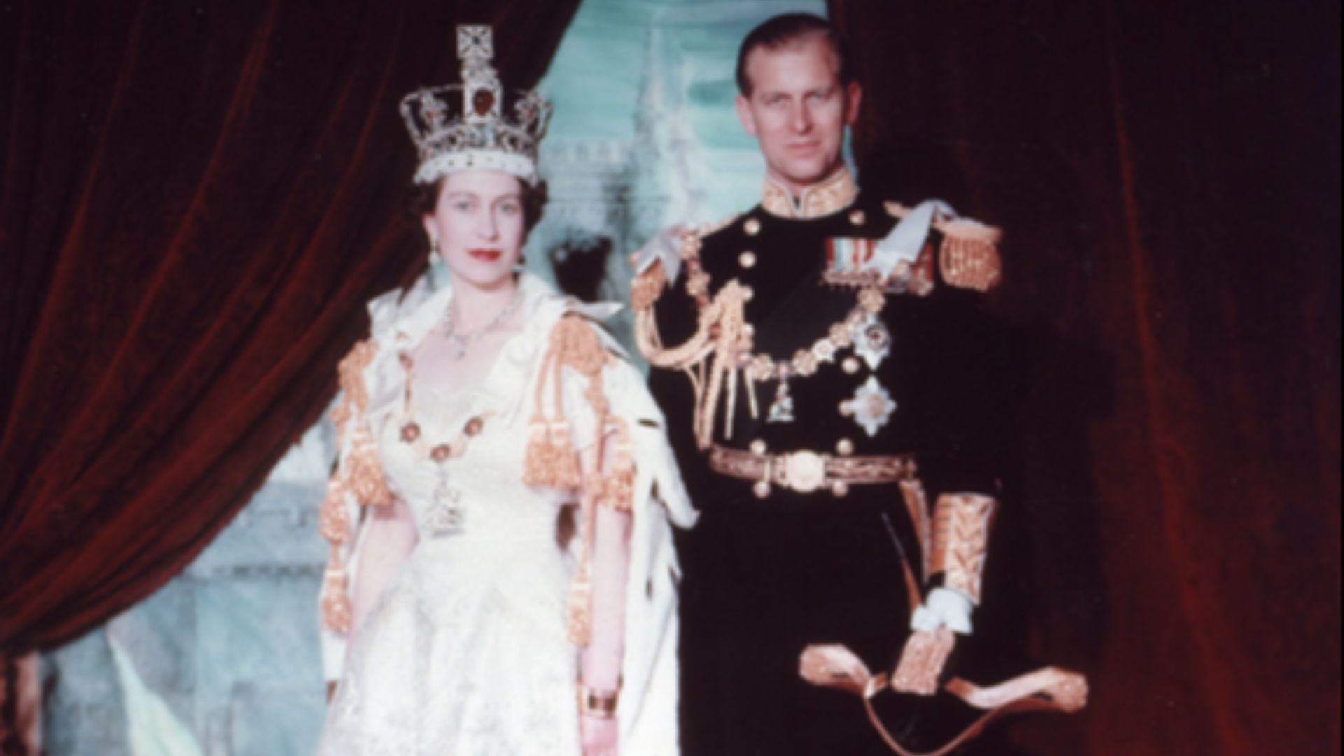 19. La reine Élisabeth II et le prince Philip