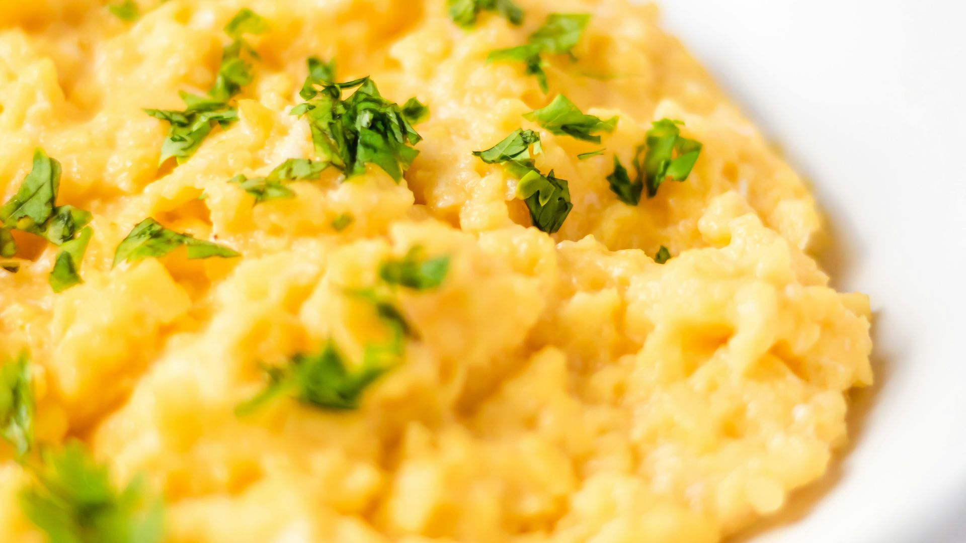 17. Œufs brouillés au fromage à la crème