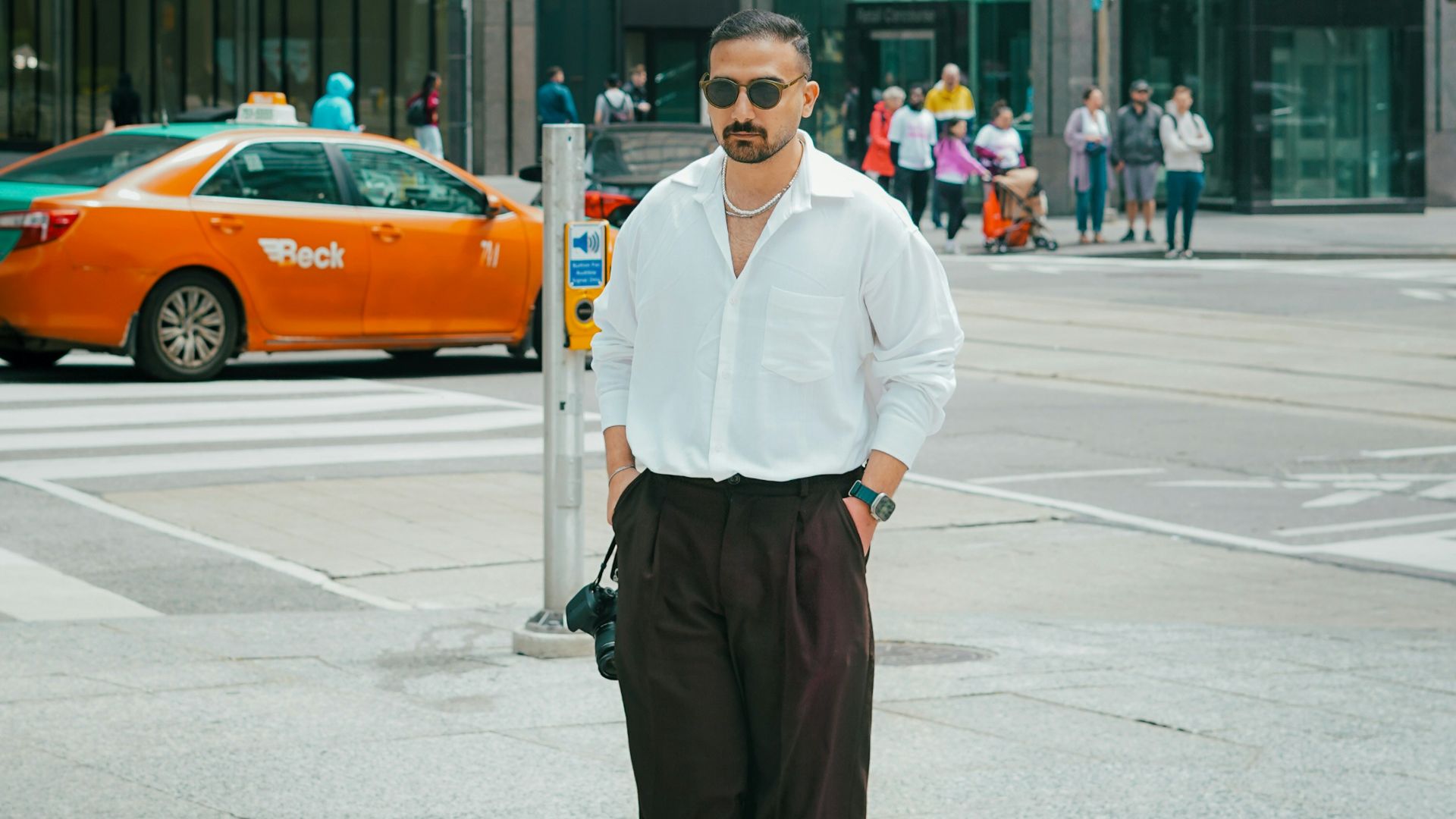 5. Chemise décontractée boutonnée et pantalon ample