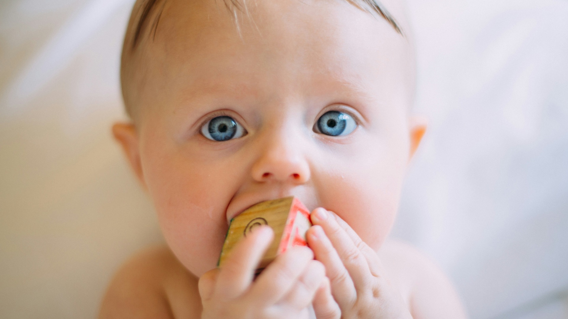 20 prénoms pour un petit garçon au charme intemporel